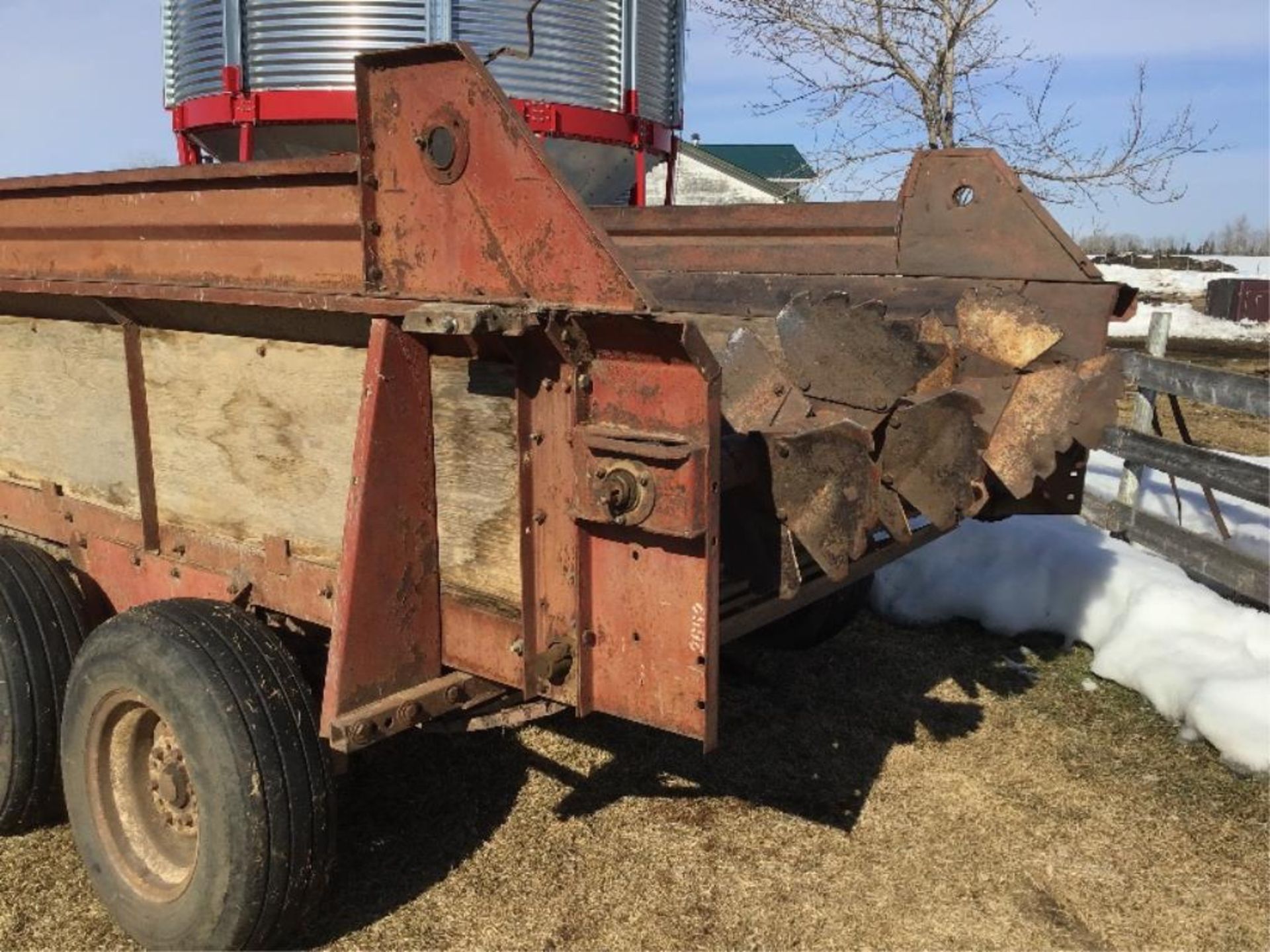 UFA T/A Manure Spreader 540PTO, 11L-15 Tires - Image 4 of 4