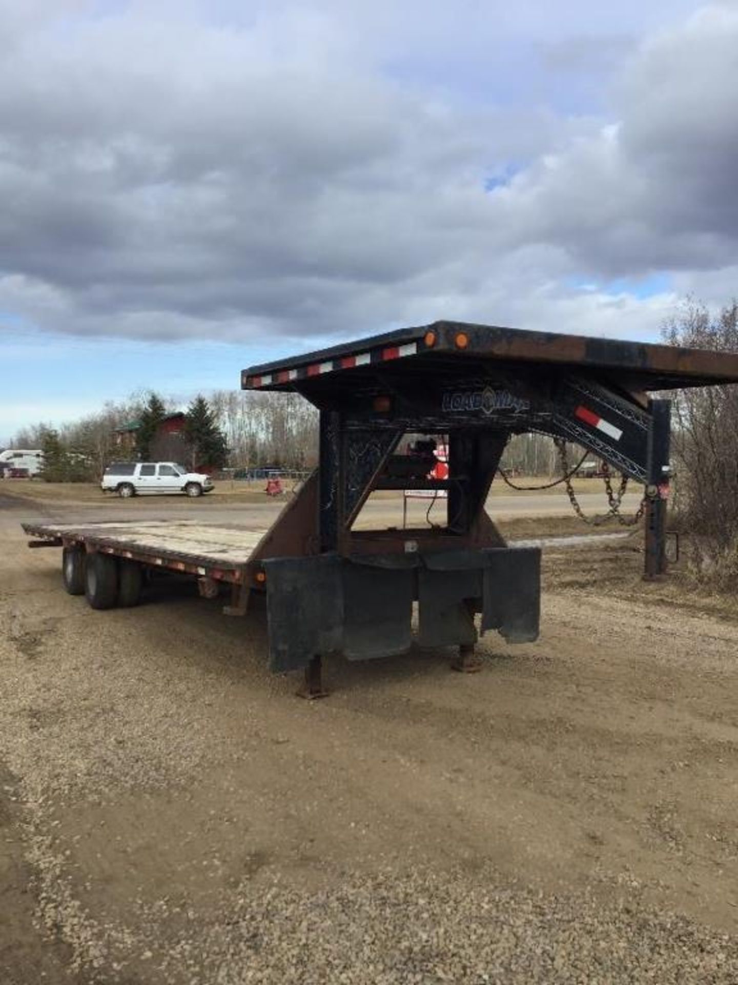 2012 Load Trail 30Ft T/A Dually Gooseneck Hitch Tr VIN 4ZEGL3027C1022063 W/Hyd Dove Tail, Hyd - Image 2 of 9