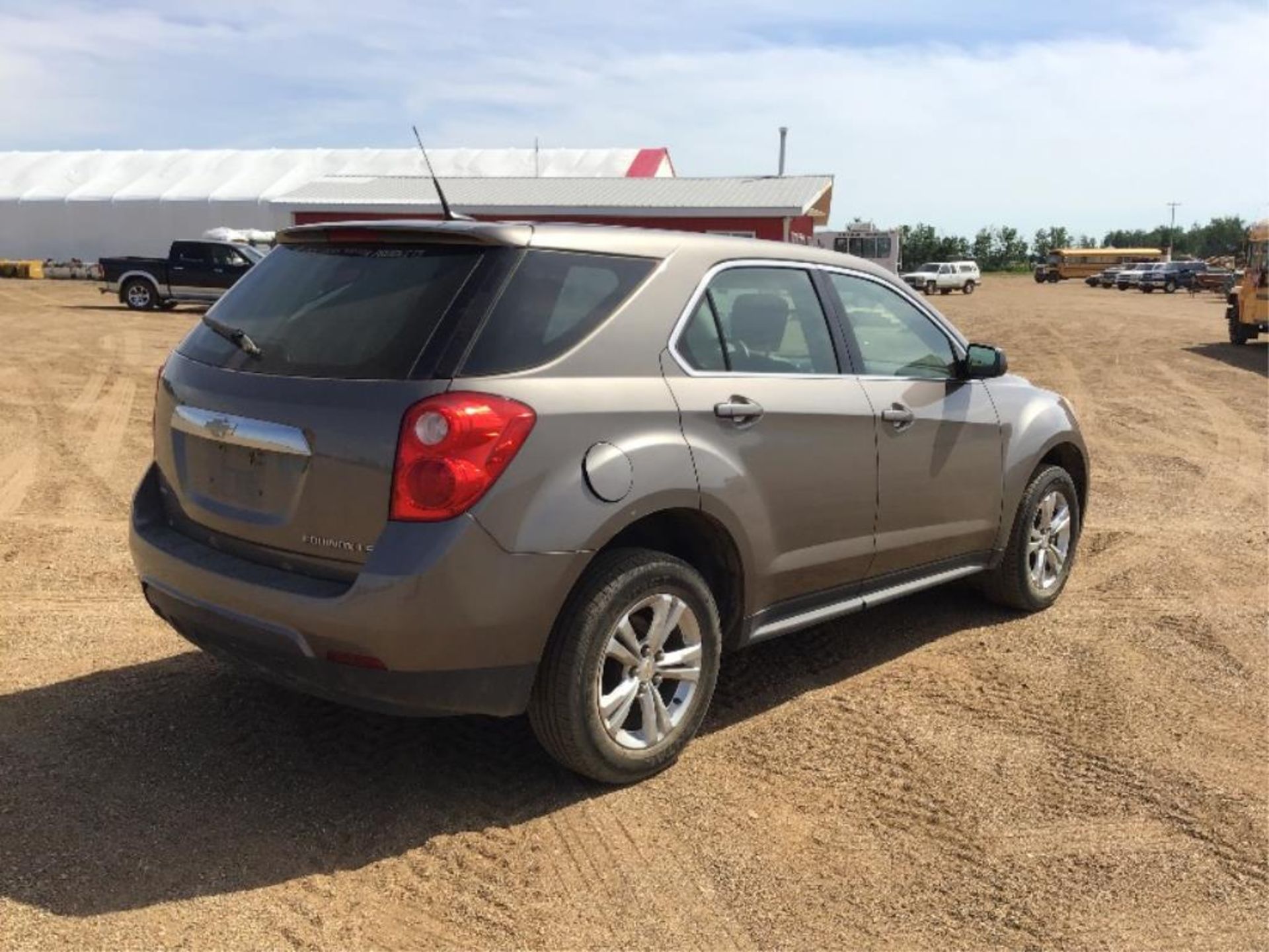 2010 Chevrolet Equinox LS AWD SUV VIN 2CNFLCEW3A6390547 EcoTec Eng, A/T, 105,936km. From the Fort - Image 4 of 10