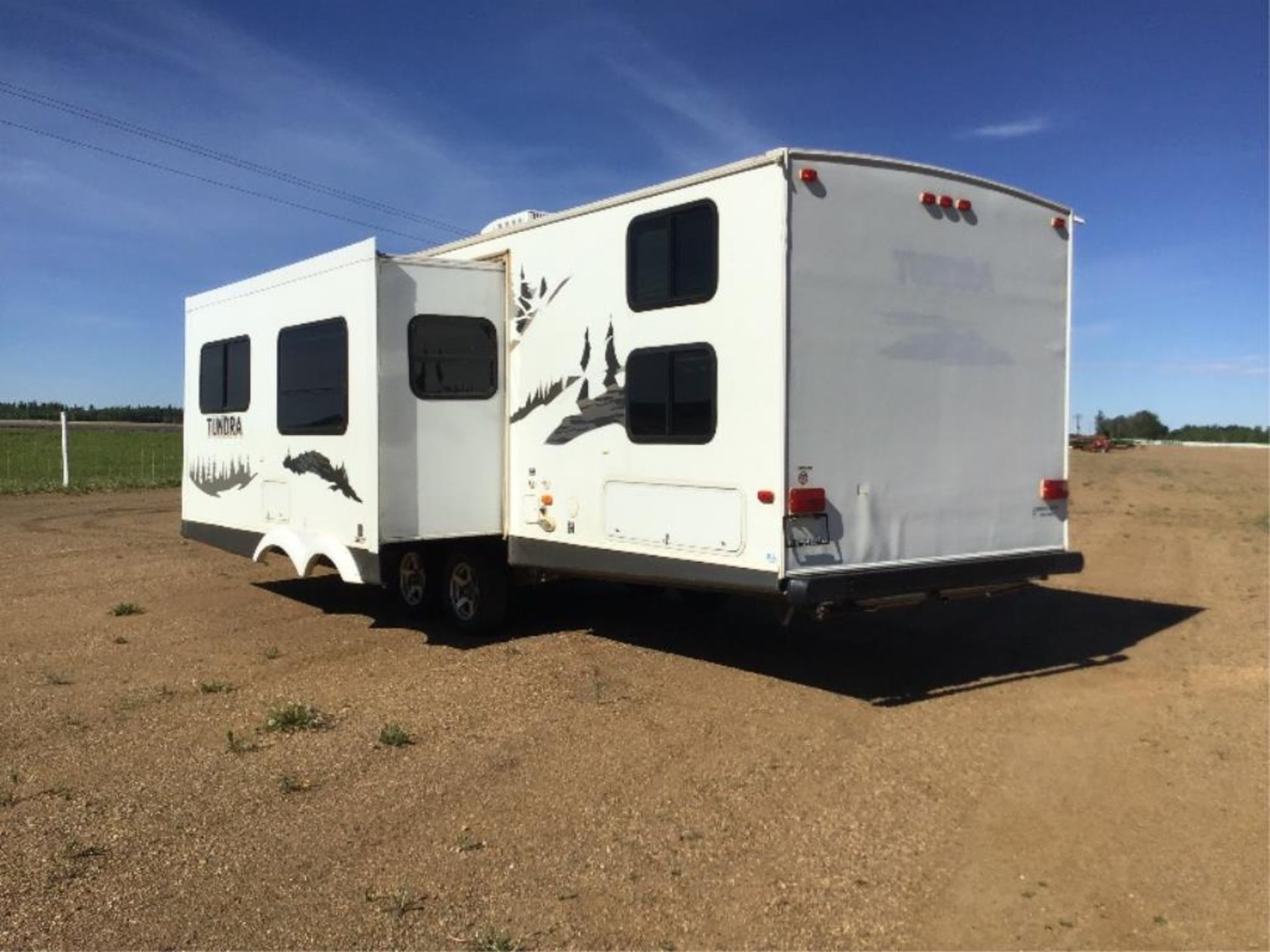 2008 Tundra 30QB-DSL Holiday Trailer VIN 47CTA3T298K123271 Quad Bunks in rear, Master Bedroom in - Image 4 of 18