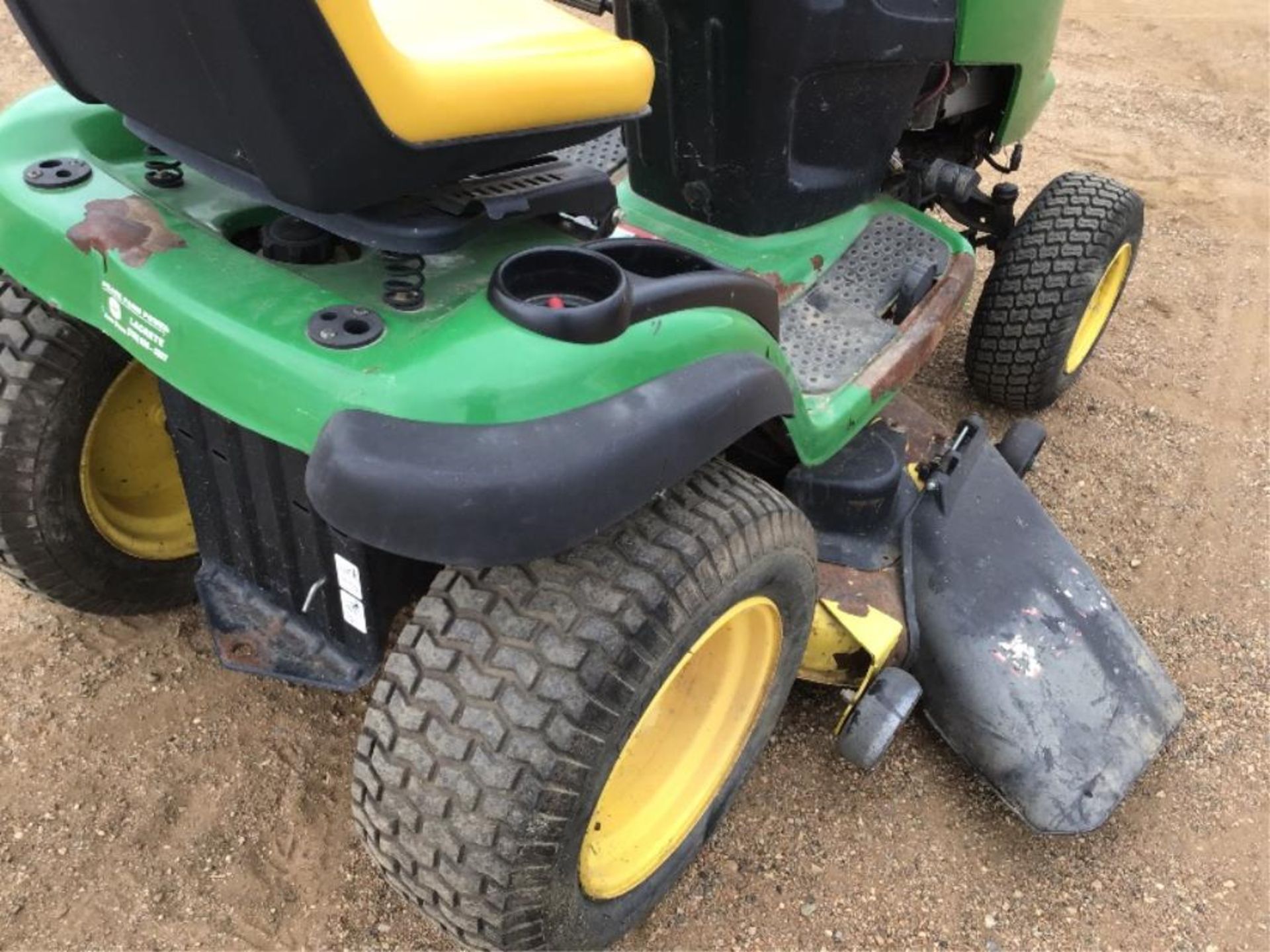 John Deere L120 Riding Lawn Mower Automatic, 48in Cut, 22hp Eng - Image 6 of 7