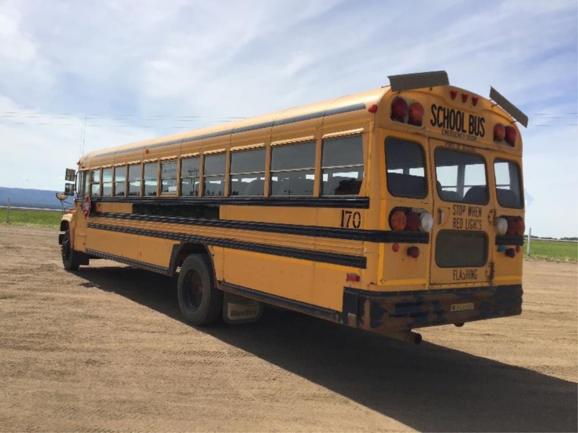 2002 GMC 66-pass Bus #170 VIN 1GDL7T1C02J500848 Diesel Eng, A/T, 270,445km - Image 4 of 11