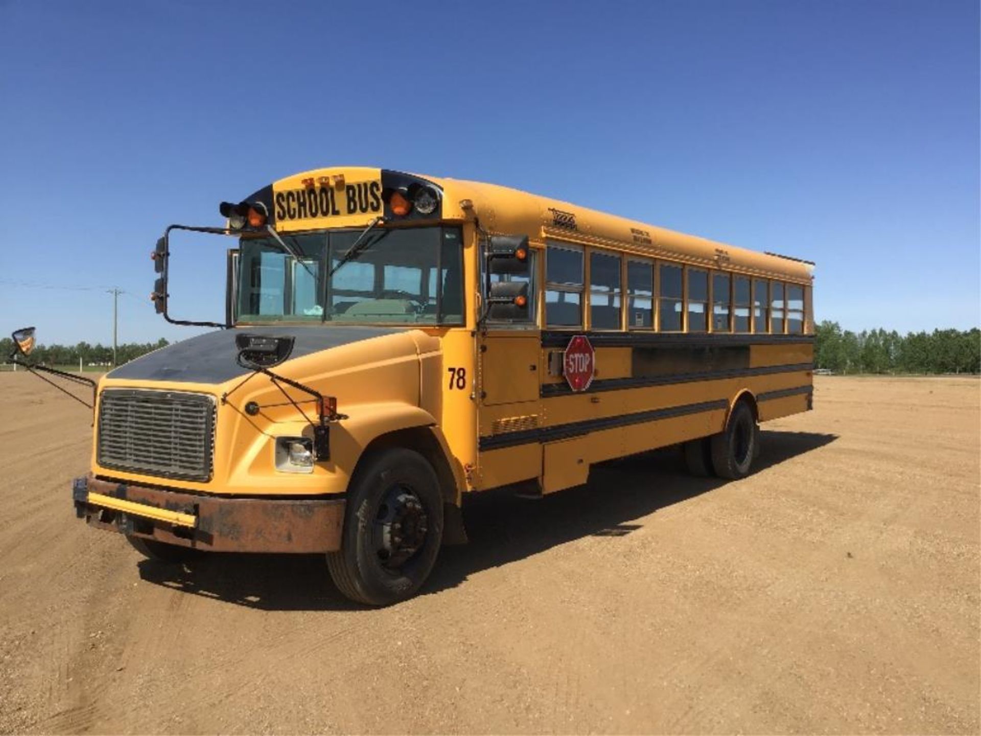 2005 Freightliner 66-pass Bus #78 VIN 4UZAAXDC75CU27286 Cat C7 Acert Diesel Eng, A/T, 184,856km - Image 2 of 13