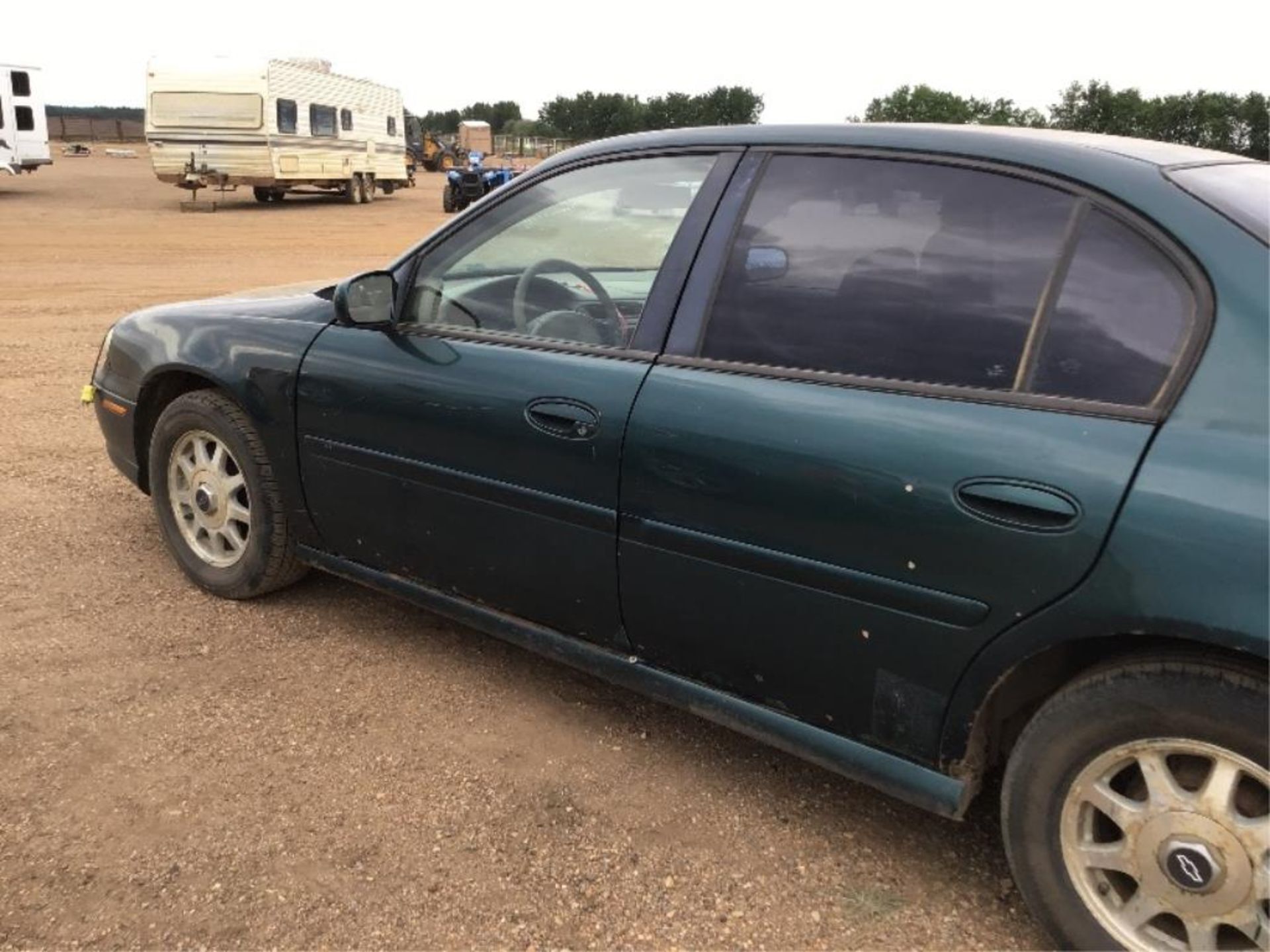 1998 Chevrolet Malibu 4-Door Car VIN 1G1ND52M1W6236212 V6 Gas Eng, A/T, 241,030km - Image 6 of 12