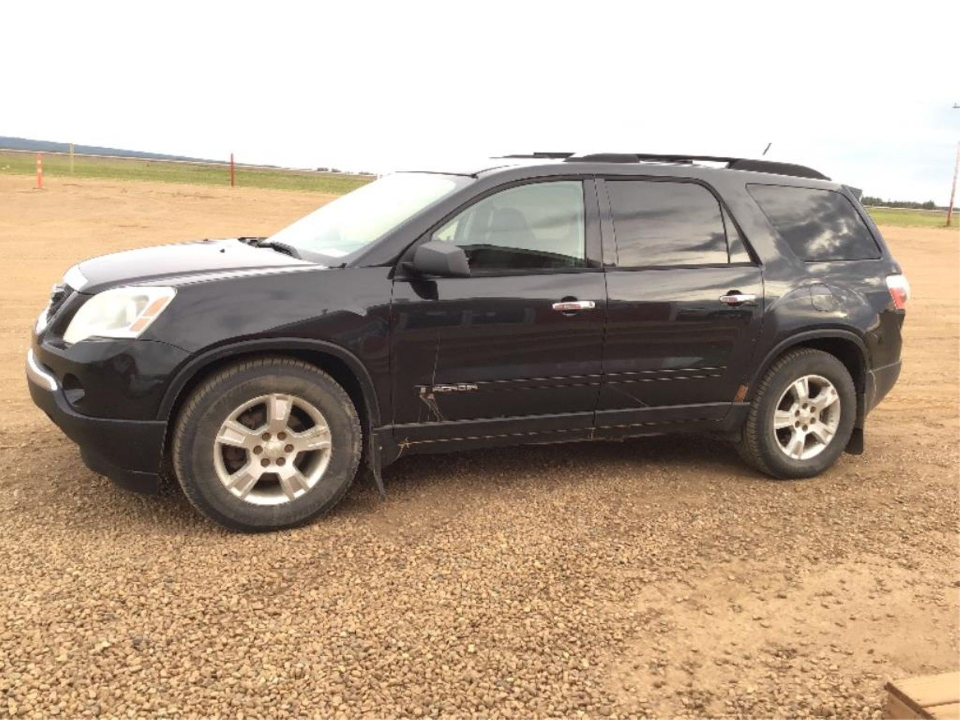 2008 GMC Acadia AWD SUV VIN 1GKEV13768J224907 3.6L Eng, A/T, 8-pass, 258,125km, Almost new brakes,