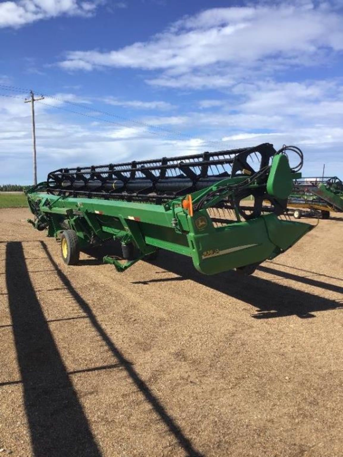 2004 John Deere 936D 36Ft Draper Header - Image 8 of 13