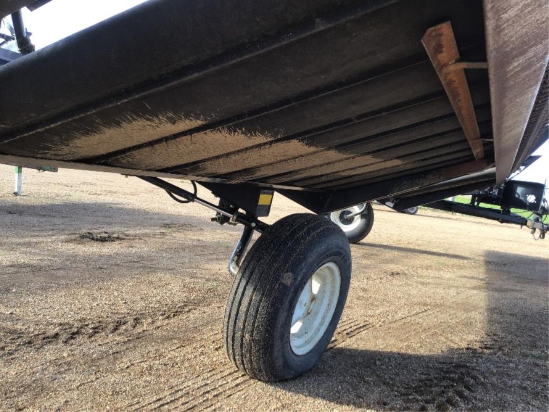 Premier 1900 21.5Ft P/T Swather 1000PTO, Batt Reel, Low Acre Unit - Image 7 of 12