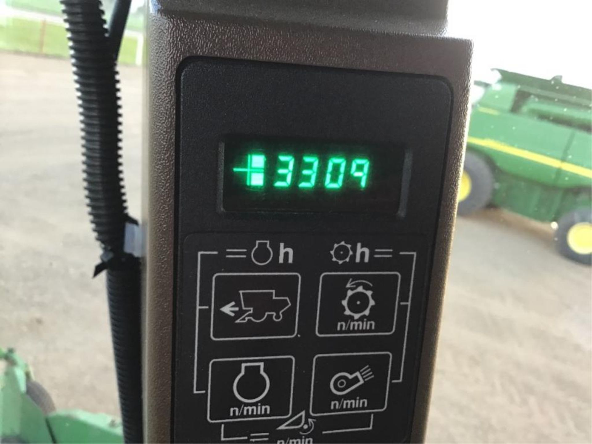 1994 John Deere 9600 Combine w/914 P/U Header Rear tires new in 2021, Farm Trax Yield Monitor, wired - Image 36 of 38