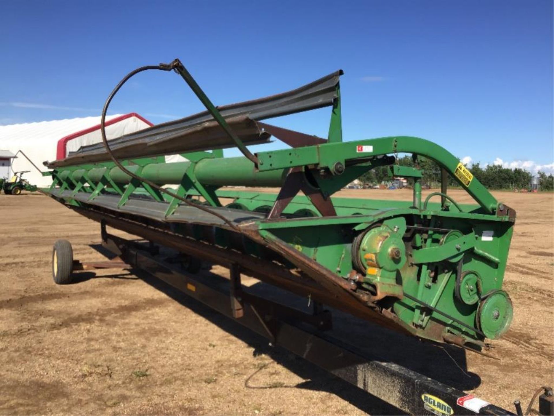 230 John Deere Rigid Header w/Batt Reel 30ft (header Transport not selling)