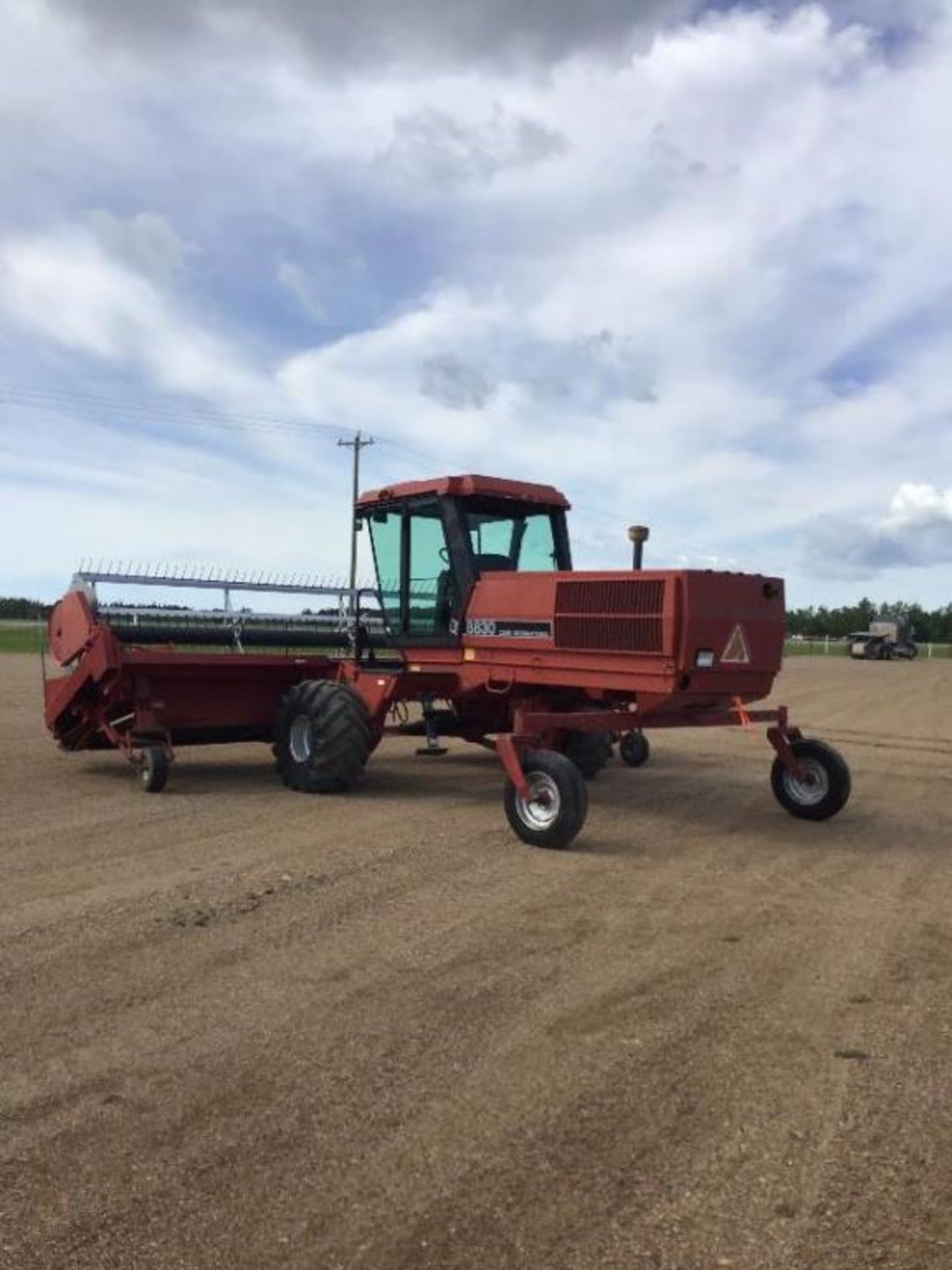 Case IH 8830 21.5Ft Swather Hydrostatic Drive, Gauge Wheels, hrs Unknown - Image 3 of 13