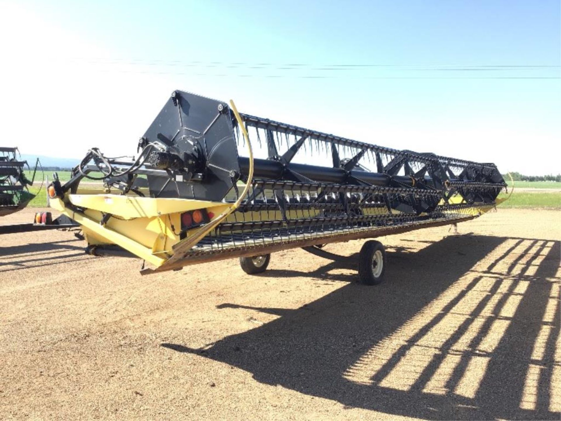 2004 HONEY BEE SP36 36 Ft Draper Header fit Case IH AFX and 2009 & newer midrange, all NH CR/CX - Image 7 of 10