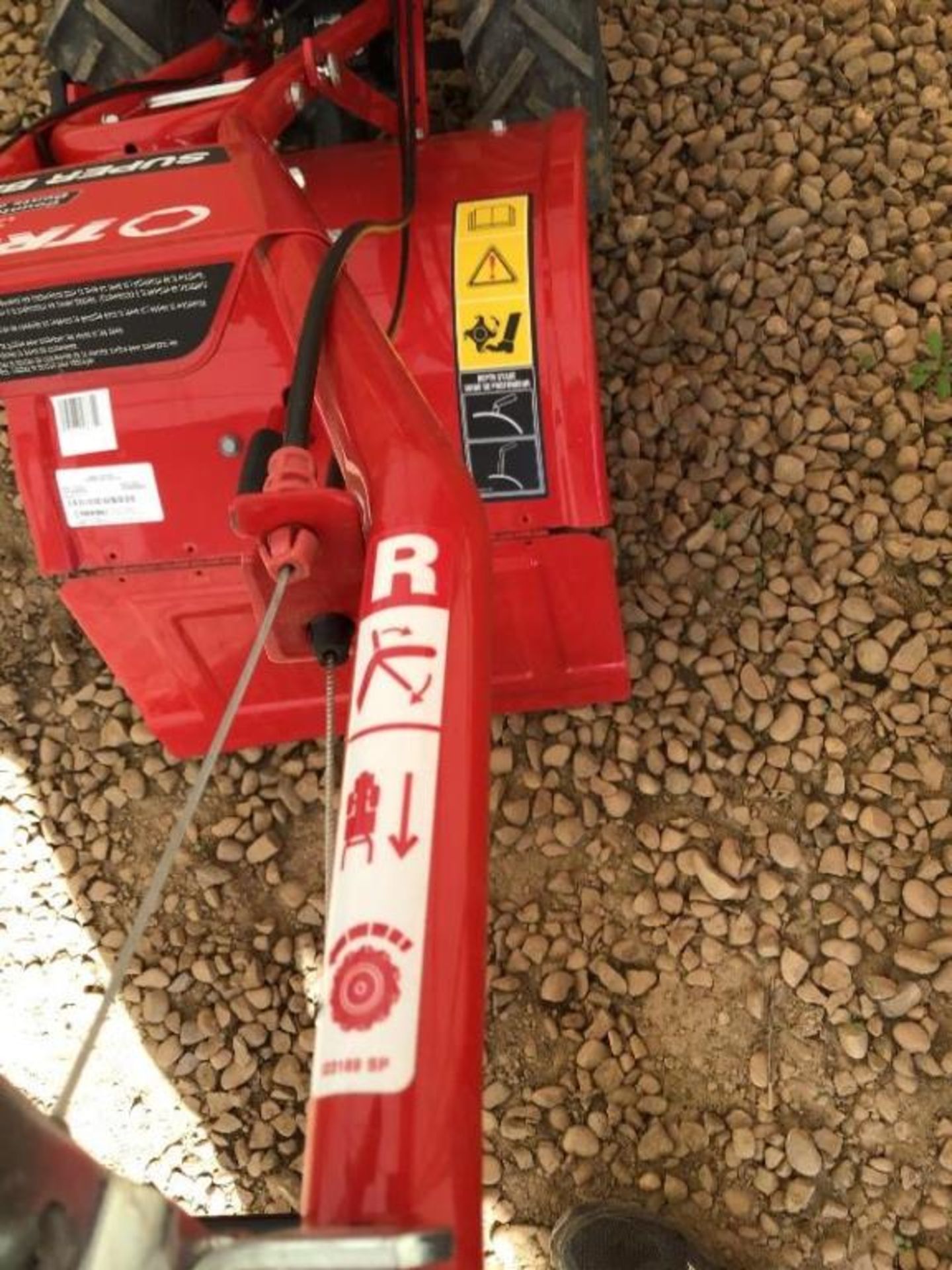 Troy Bilt Rear Tine 16in Garden Tiller 208cc Engine - Image 6 of 6