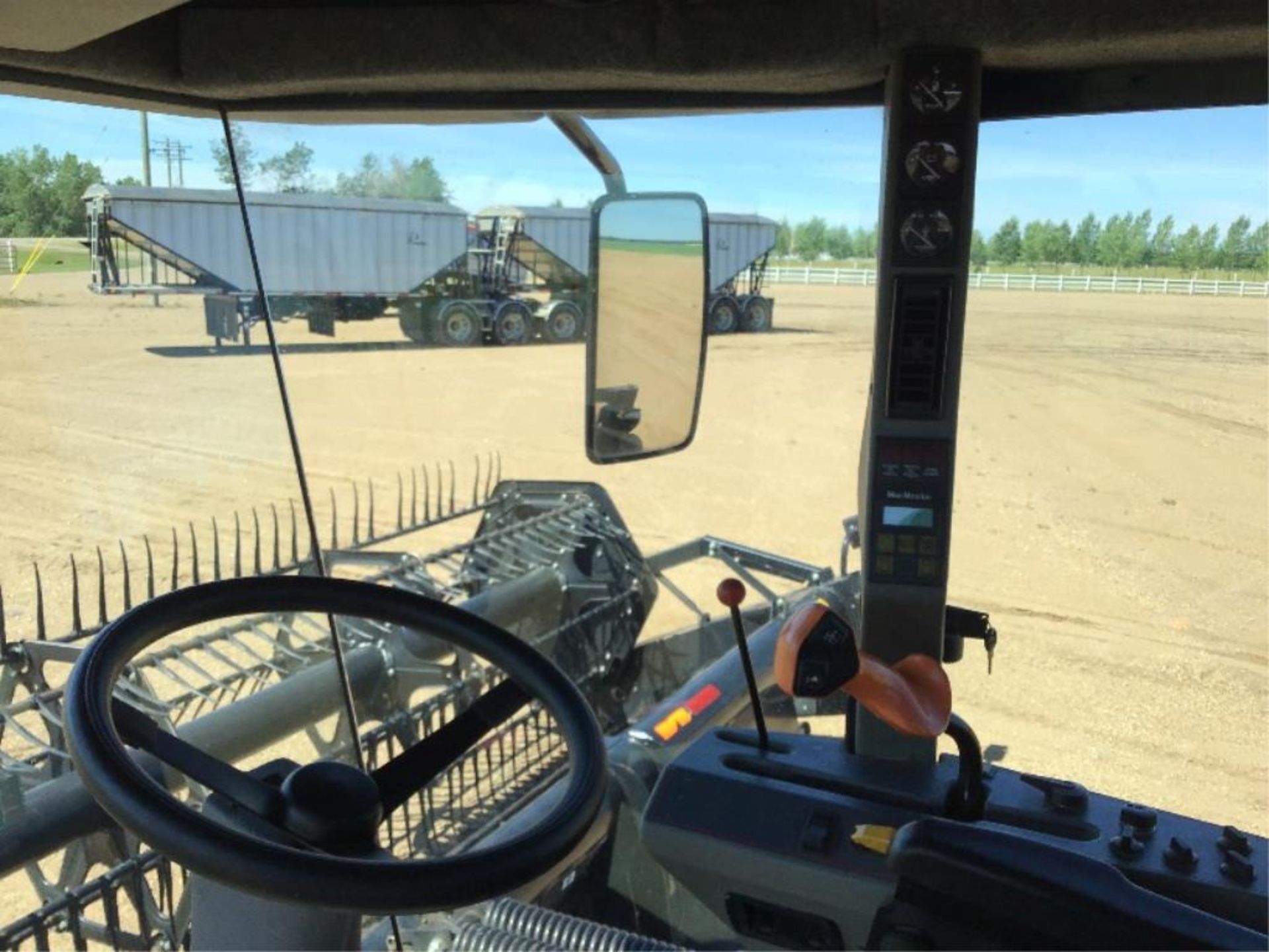 2003 Westward 9350 30Ft SP Swather w/ 972 MacDon Harvest Header New Batteries, 2-spd Trans, May need - Image 9 of 15