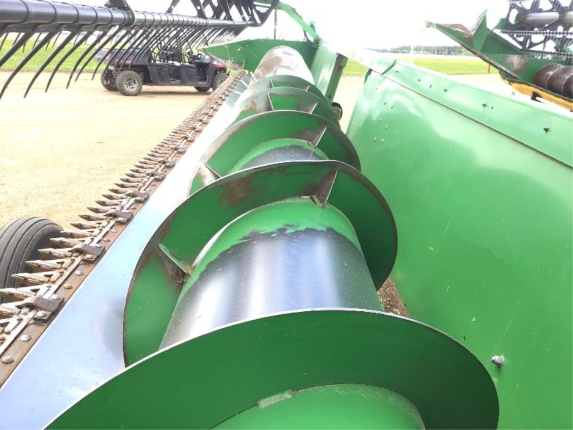 John Deere 925 Rigid Header Plastic Tines on P/U Reel. (Header Transport Sells Seperate) - Image 9 of 12