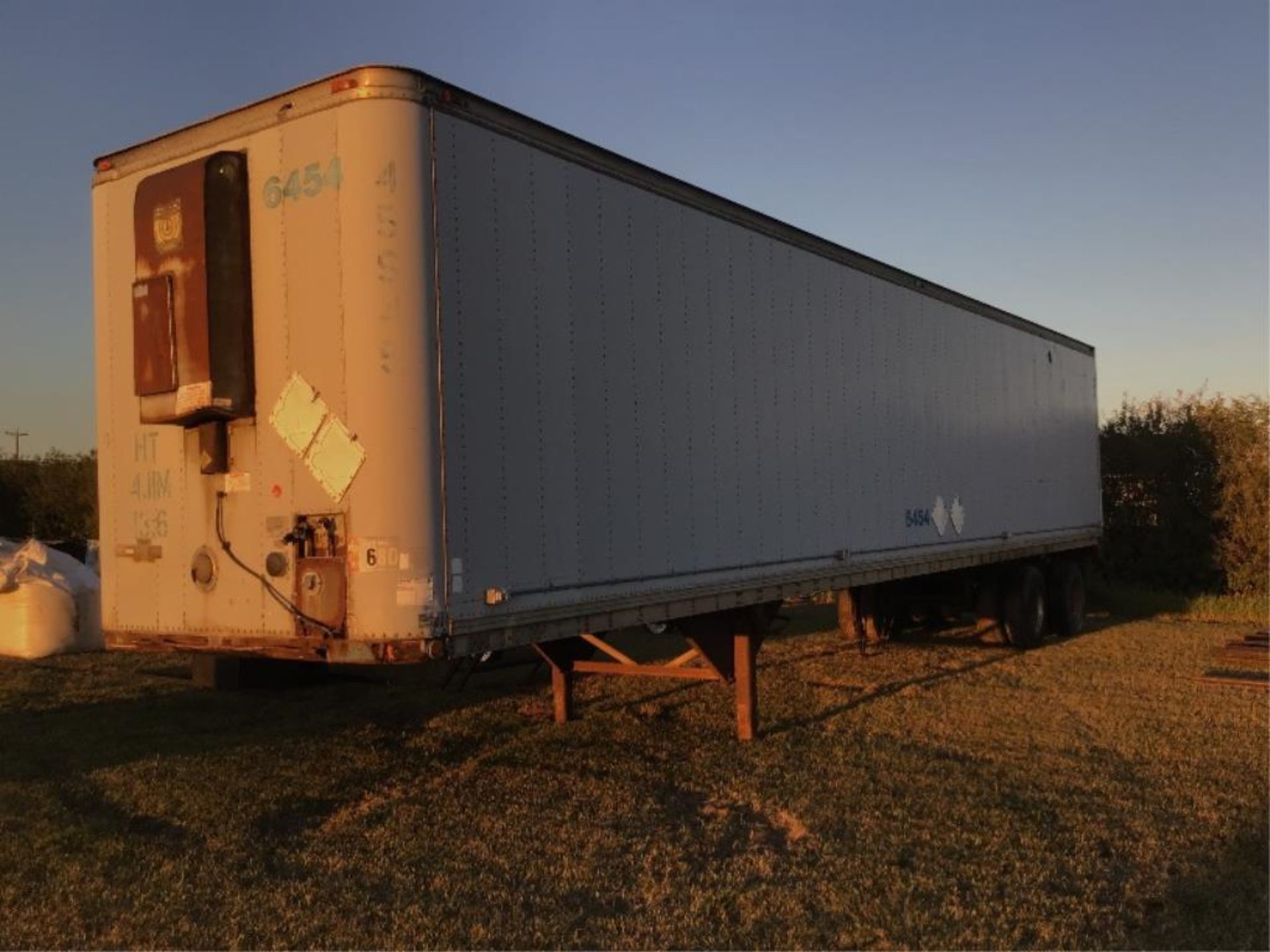 T/A Mobile Storage Van Trailer C/W Fuel Tank, Heater, Shelves, Steps & Wired for Mobile Shop use. - Image 2 of 4