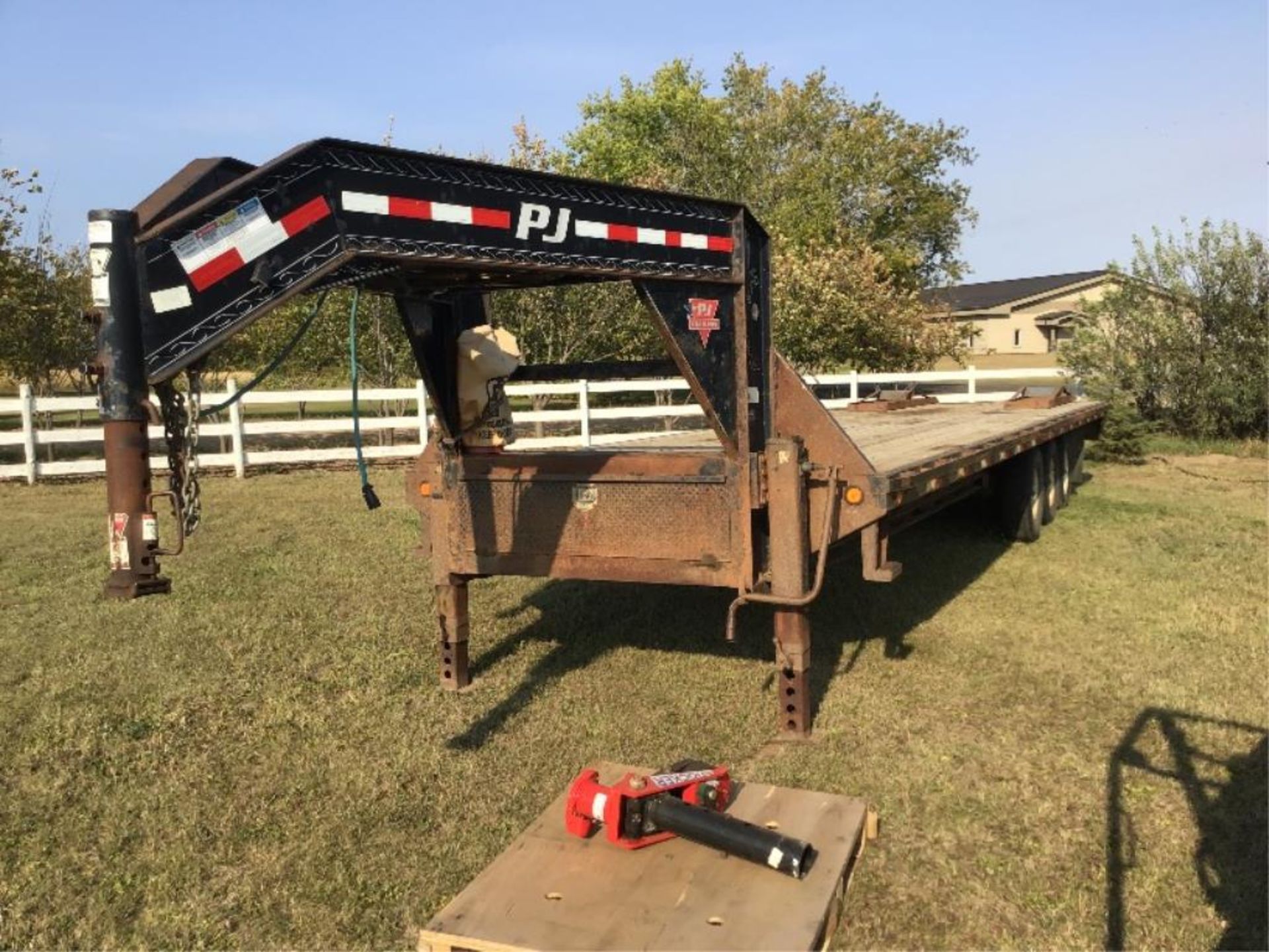 2014 FS303 PJ 30Ft Tridem Utility Trailer VIN 4P5FS3033E1200118 Ball Hitch, Rear Ramps, Straps, Tor - Image 2 of 12