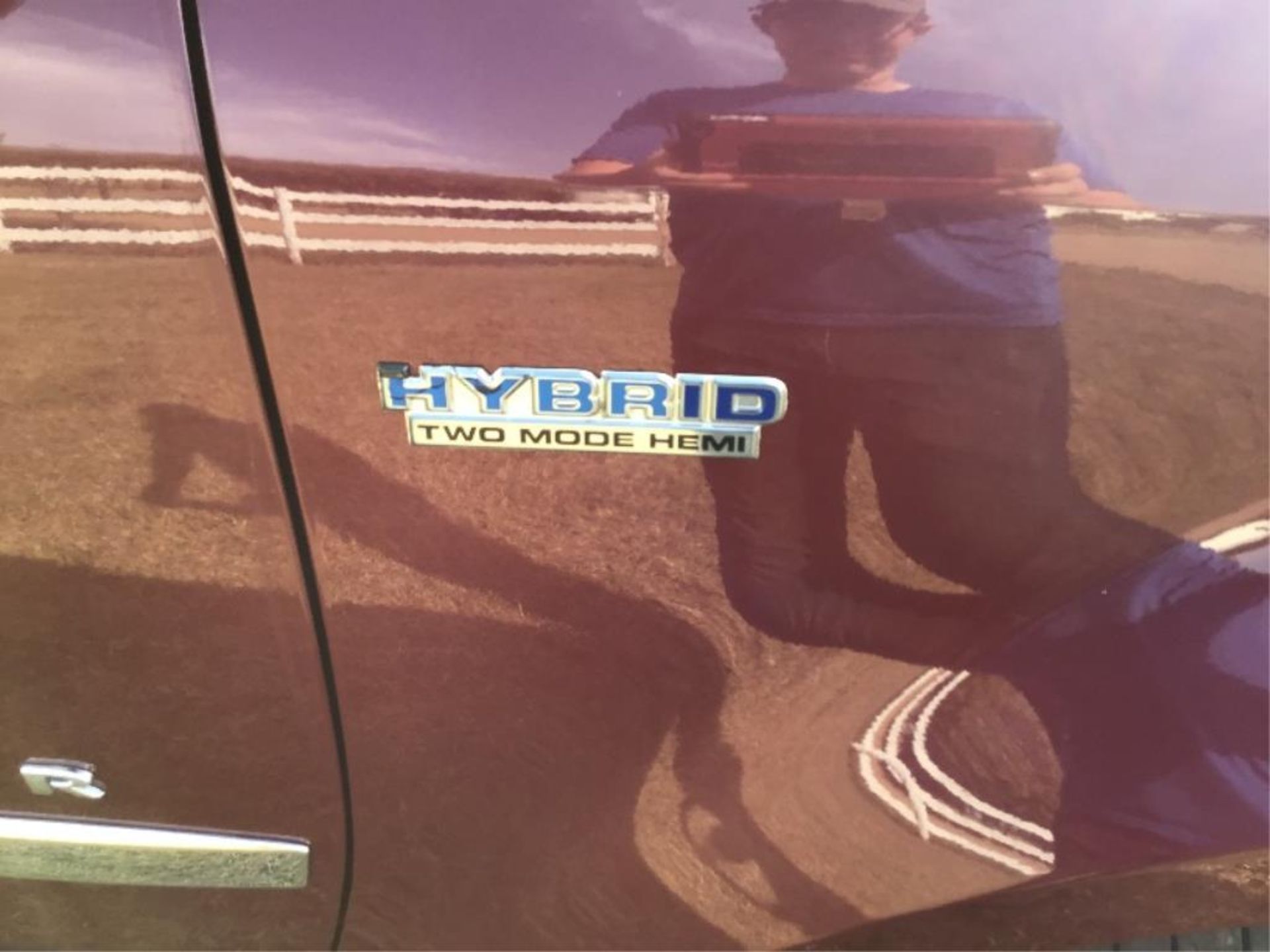 2009 Chrysler Aspen Hybrid SUV vin 1A8JW18T99F708306 Hybrid 2-Mode Hemi Eng, A/T, 243,804km, 8-pass - Image 3 of 19