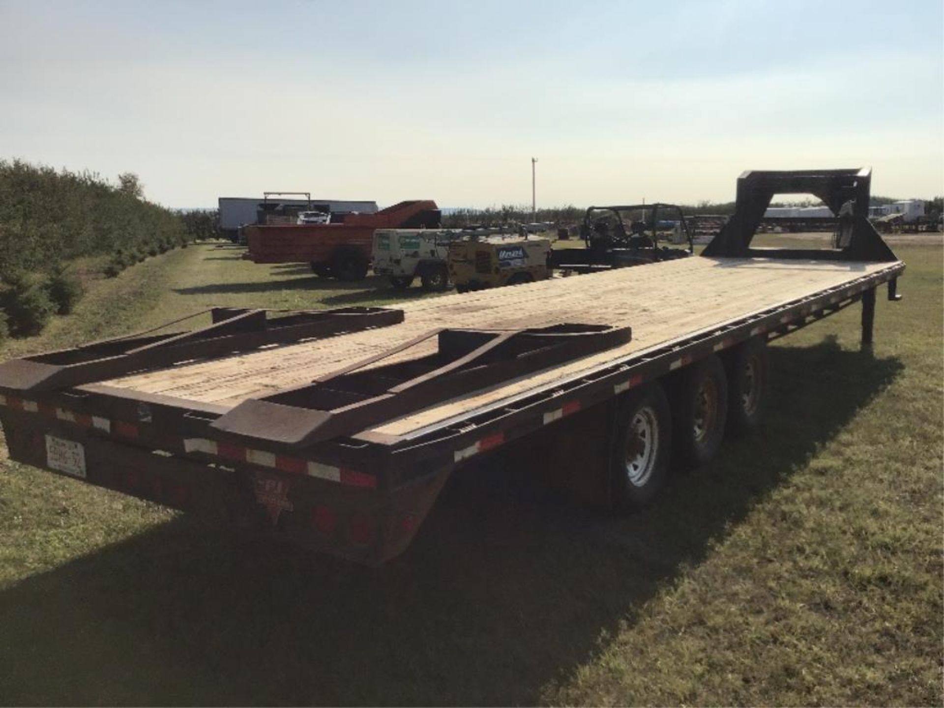 2014 FS303 PJ 30Ft Tridem Utility Trailer VIN 4P5FS3033E1200118 Ball Hitch, Rear Ramps, Straps, Tor - Image 9 of 12