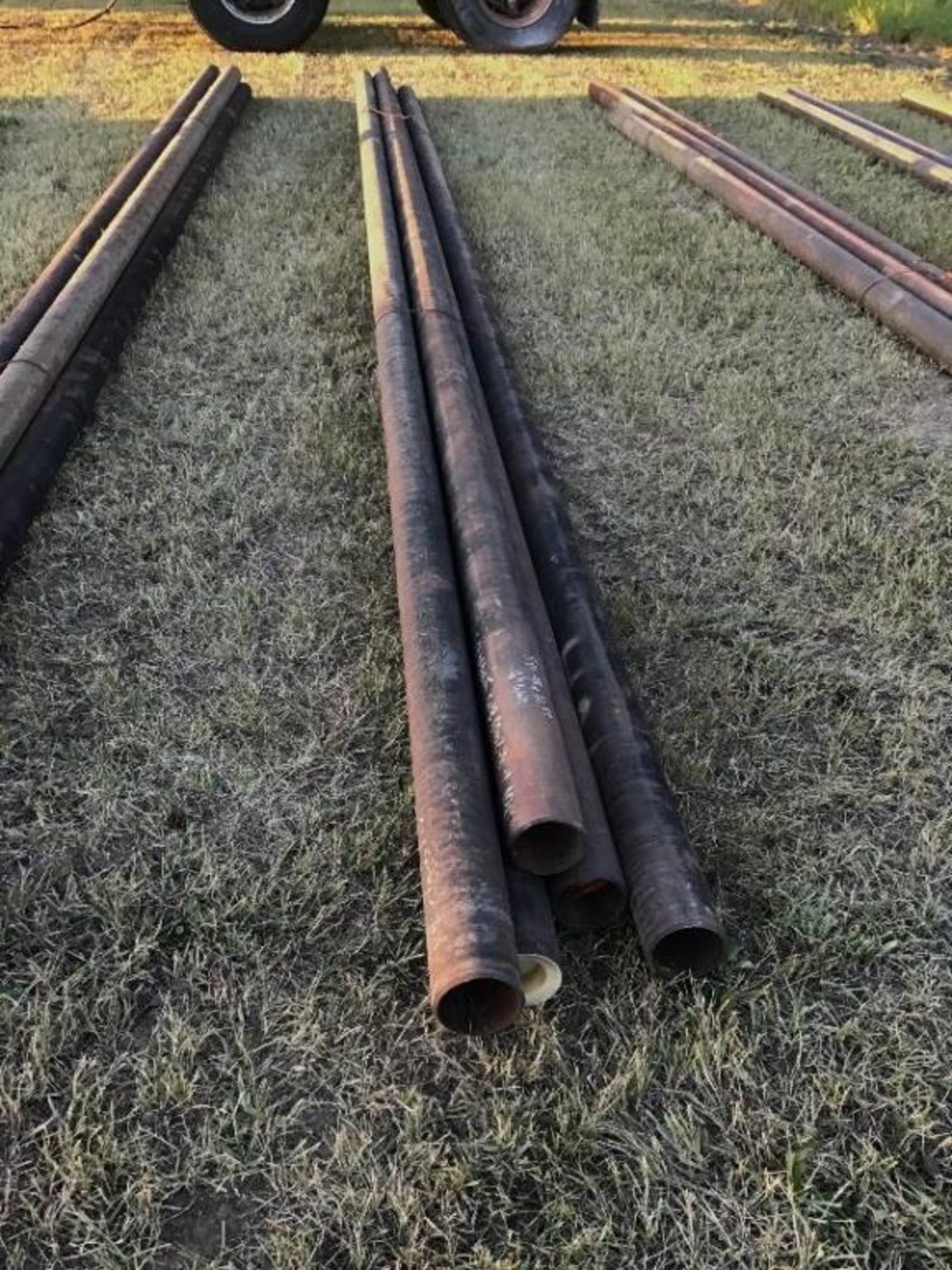 Lot of (5) 4in X 21Ft Pipe 1/4in Wall Selling by the pc X 5.Lot #s' 53 & 54 Selling on Choice.