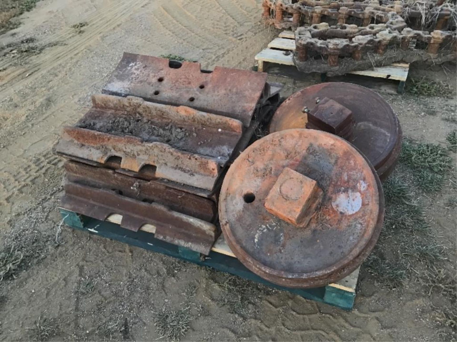 Idlers & Pads for Cat Crawler Tractor