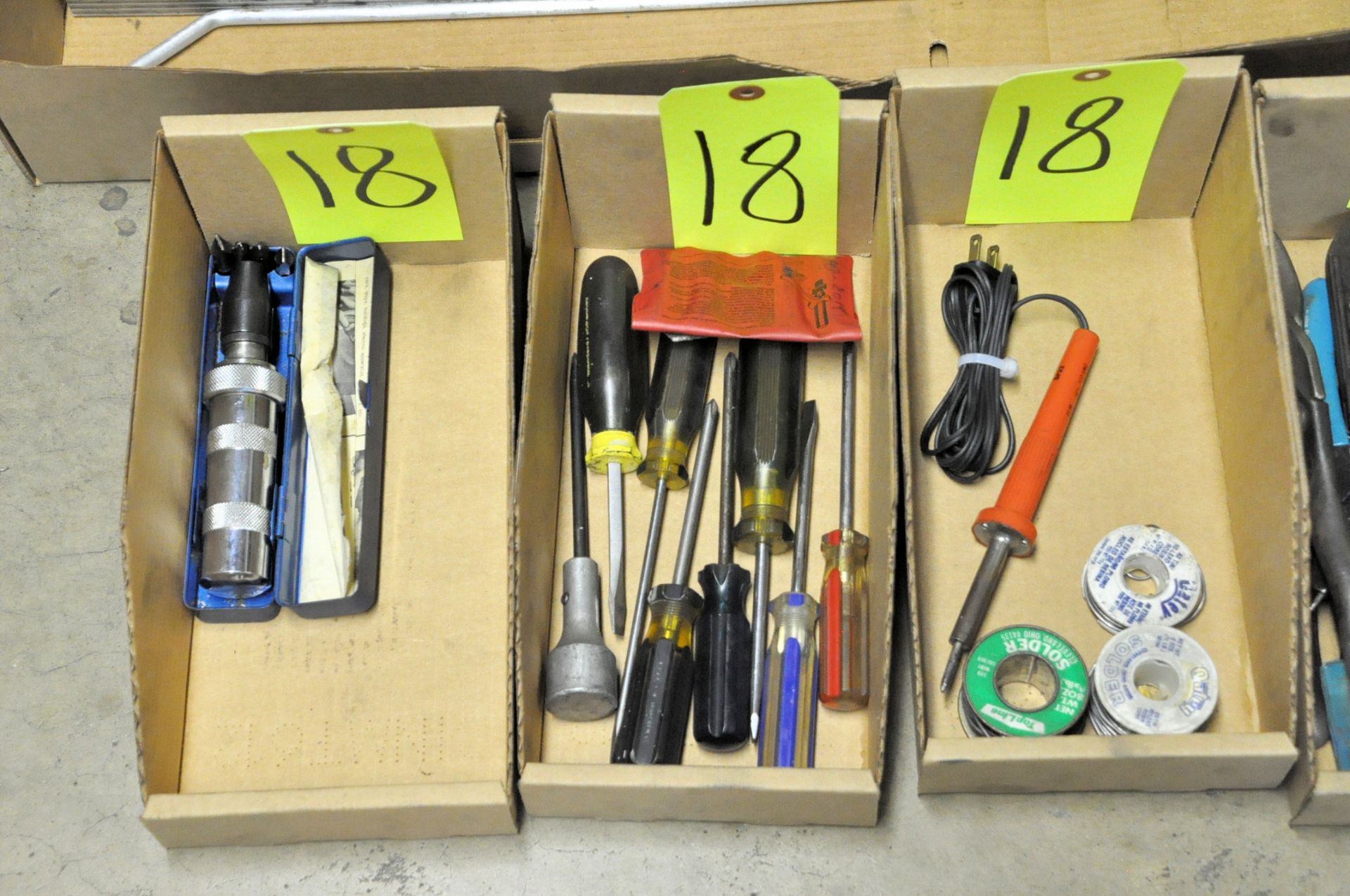 Lot-Screwdrivers, Soldering Gun, Rivet Tools, Caulk Guns, Hack Saw, Pull Hammer, - Image 3 of 5