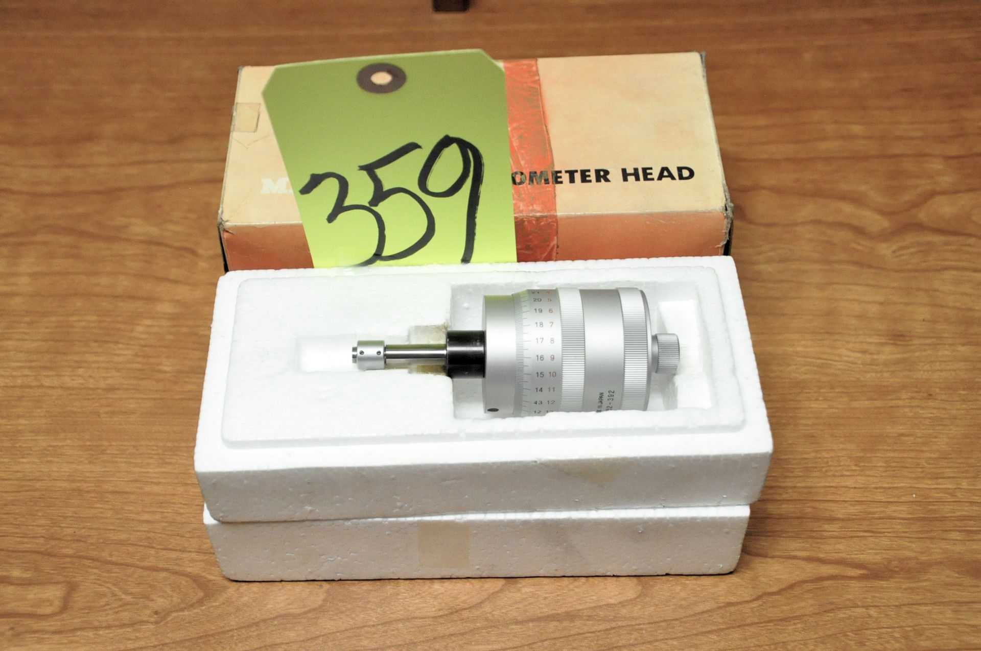 Mitutoyo No. 152-392, Micrometer Head for X-Y Stage in Box