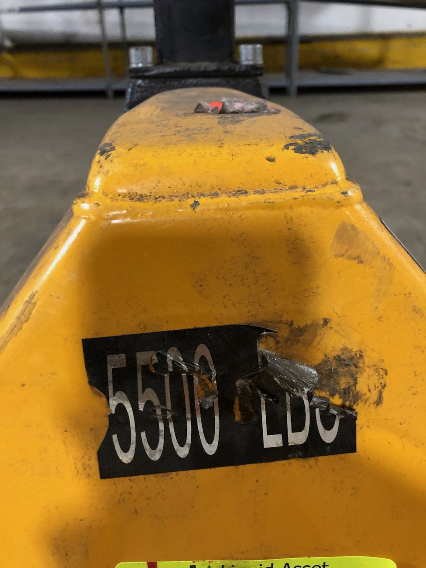 Kwik Lift 5,500 lb Pallet Jack - Image 4 of 4