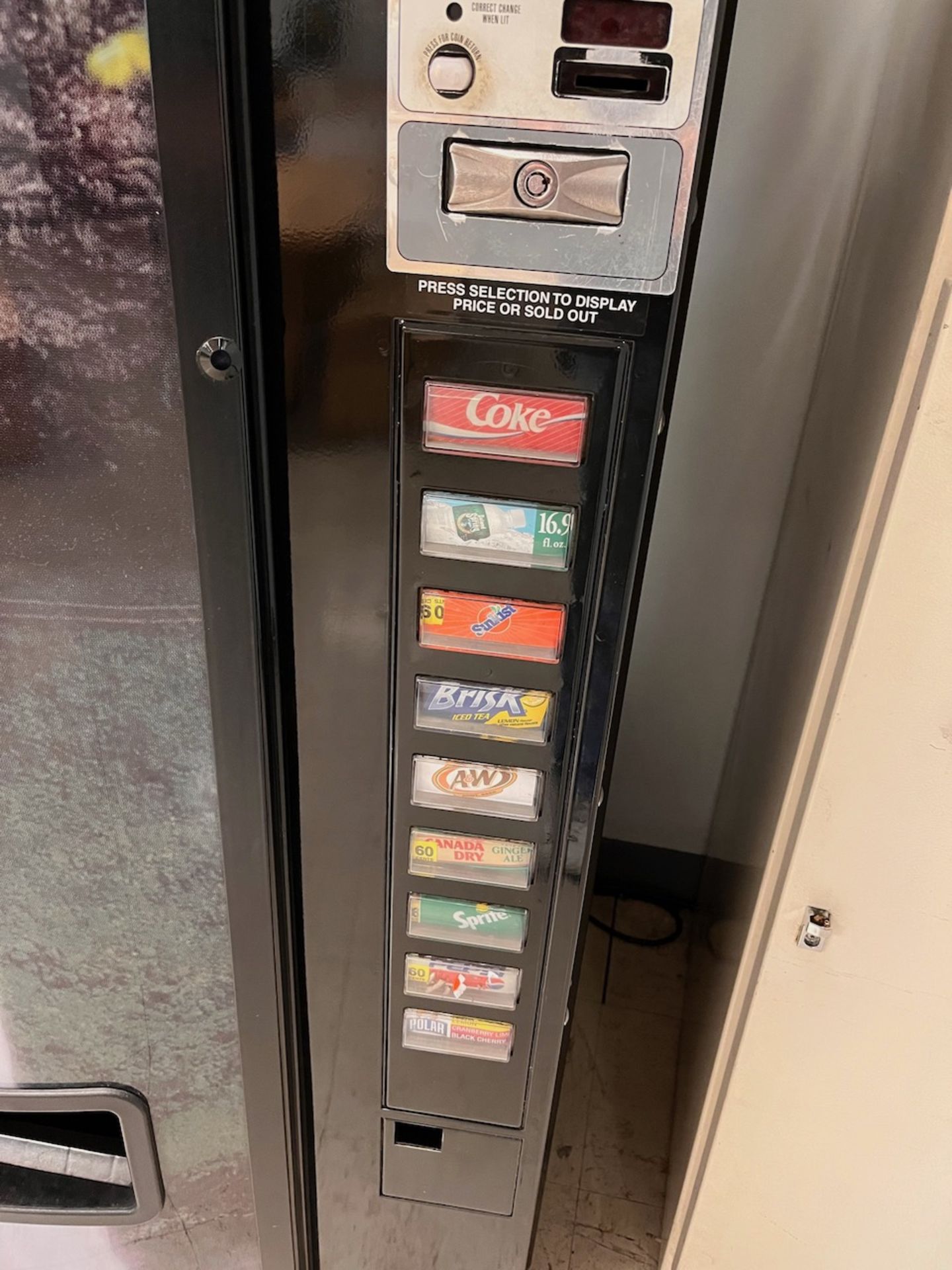 Soda vending machine - Image 2 of 3