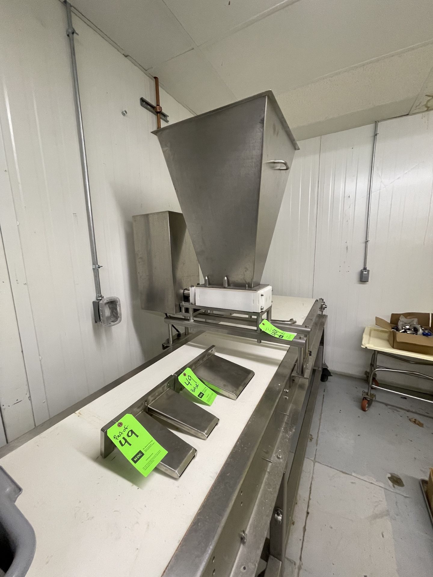 MBC FOOD MACHINERY CORP MANICOTTI AND LASAGNE LINE, 16-VALVE SAUCE APPLICATOR, EQUIPPED WITH - Image 16 of 39