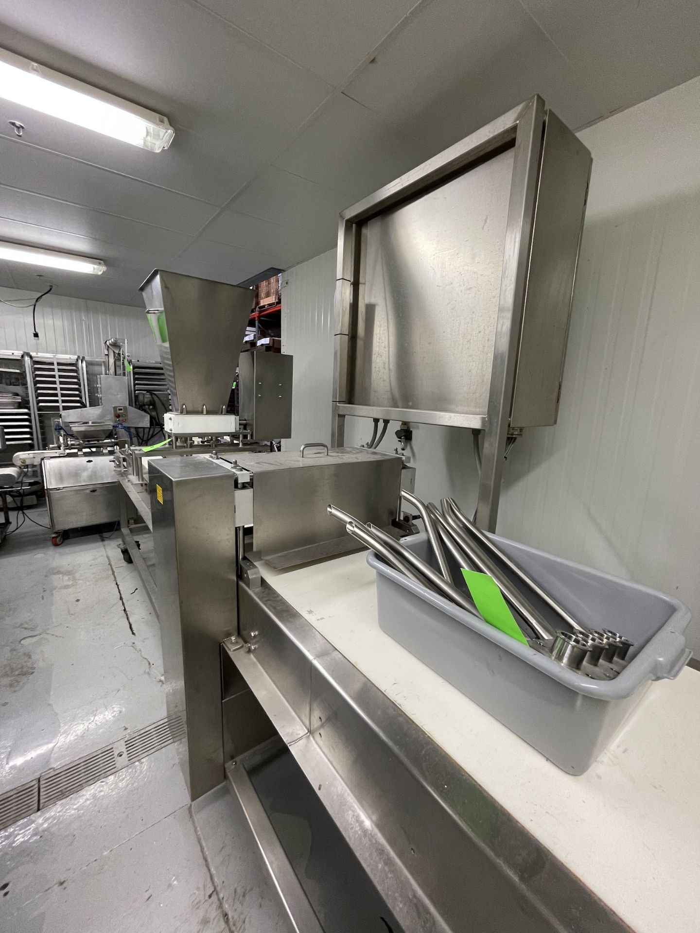 MBC FOOD MACHINERY CORP MANICOTTI AND LASAGNE LINE, 16-VALVE SAUCE APPLICATOR, EQUIPPED WITH - Image 14 of 39