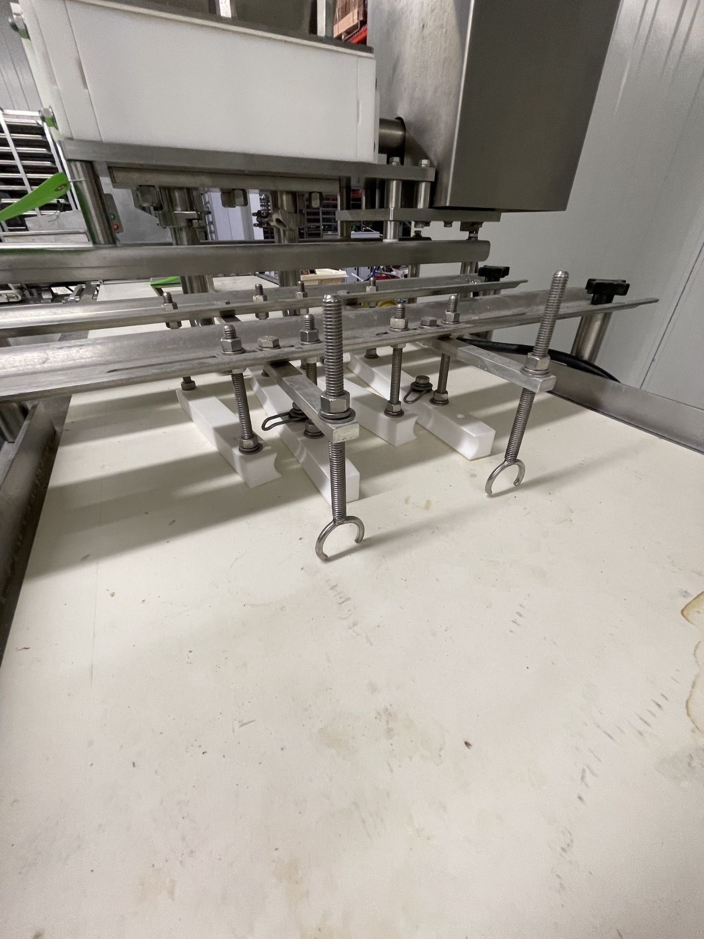 MBC FOOD MACHINERY CORP MANICOTTI AND LASAGNE LINE, 16-VALVE SAUCE APPLICATOR, EQUIPPED WITH - Image 6 of 39
