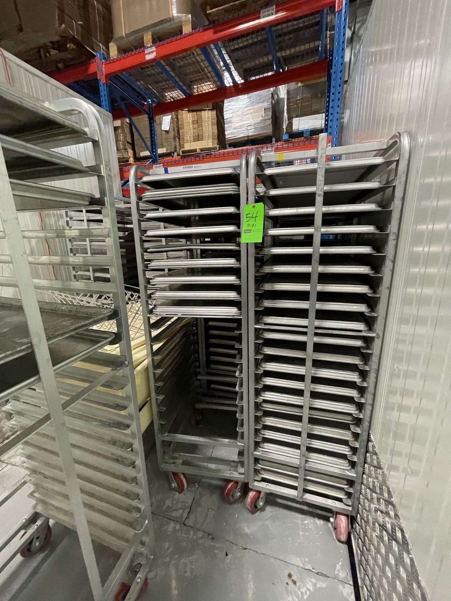 (7) CHANNEL ALUMINUM BAKING PAN RACK, MODEL 401A, INCLUDES APPROX. (200) BAKING SHEET PANS, MIX OF - Image 2 of 6