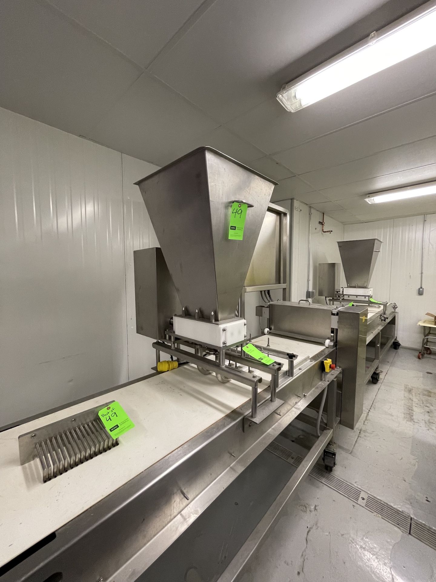 MBC FOOD MACHINERY CORP MANICOTTI AND LASAGNE LINE, 16-VALVE SAUCE APPLICATOR, EQUIPPED WITH - Image 2 of 39