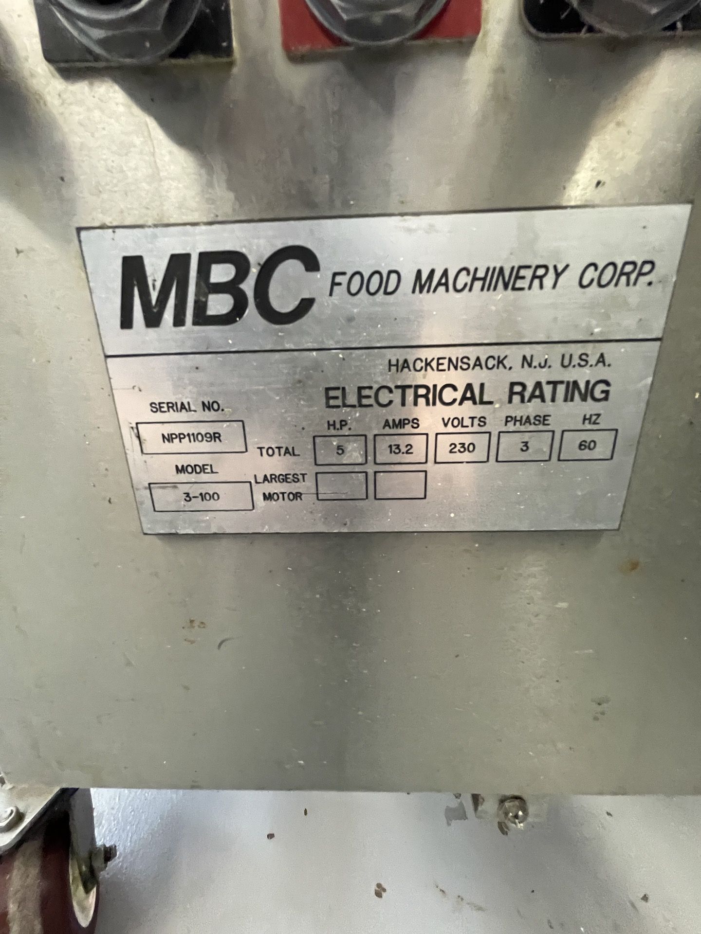 MBC FOOD MACHINERY CORP 6-WIDE RAVIOLI MACHINE, MODEL 3-100, S/N NPP1109R, CURRENTLY SET UP FOR - Bild 21 aus 24