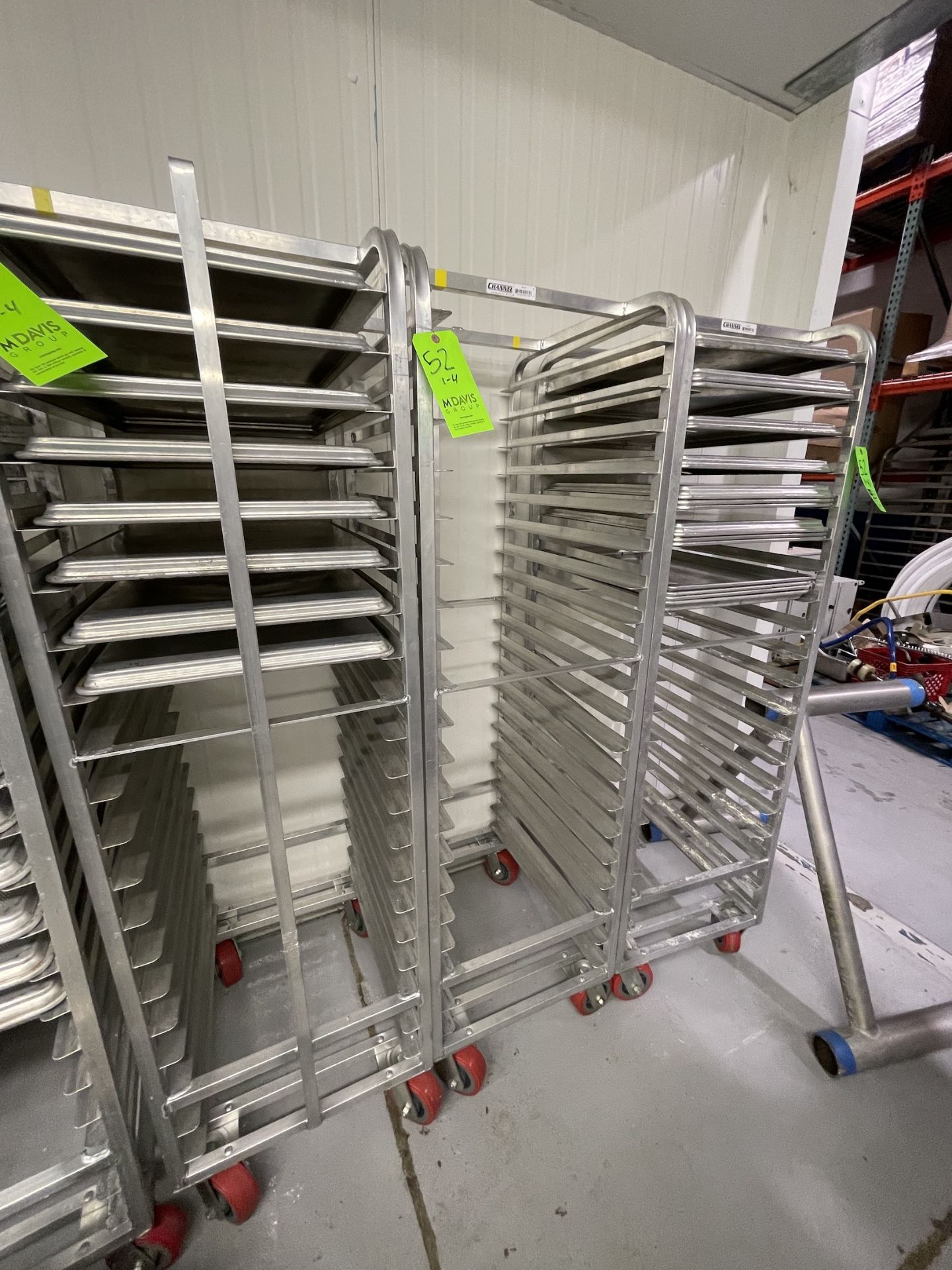 (4) CHANNEL ALUMINUM BAKING PAN RACK, MODEL 401A, INCLUDES APPROX. (30) BAKING SHEET PANS, MIX OF - Image 3 of 3