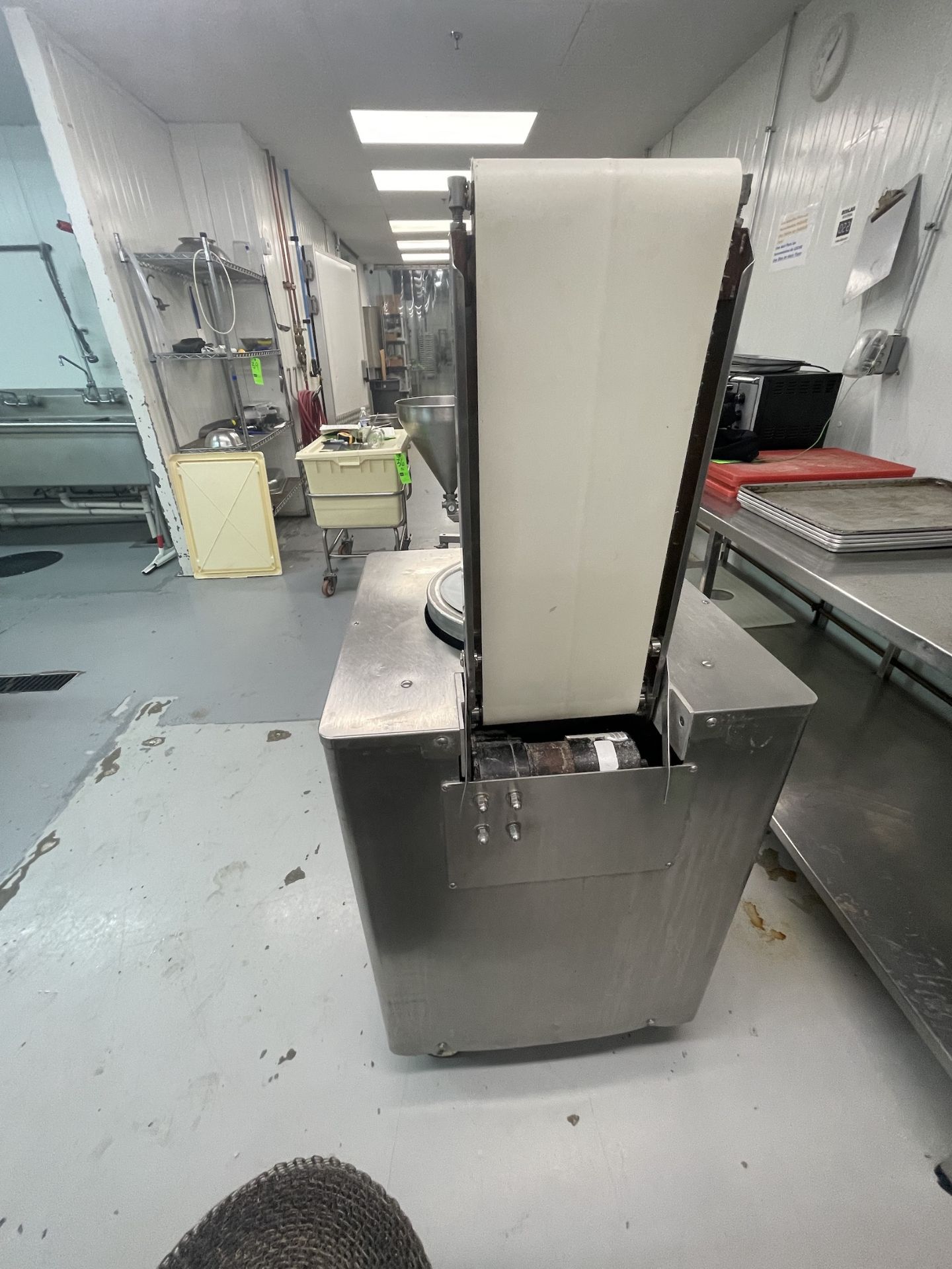 AM MANUFACTURING PORTABLE DOUGH ROUNDER WITH OUTFEED CONVEYOR, 1775, 21" L X 8-1/2 W OUTFEED - Bild 7 aus 8