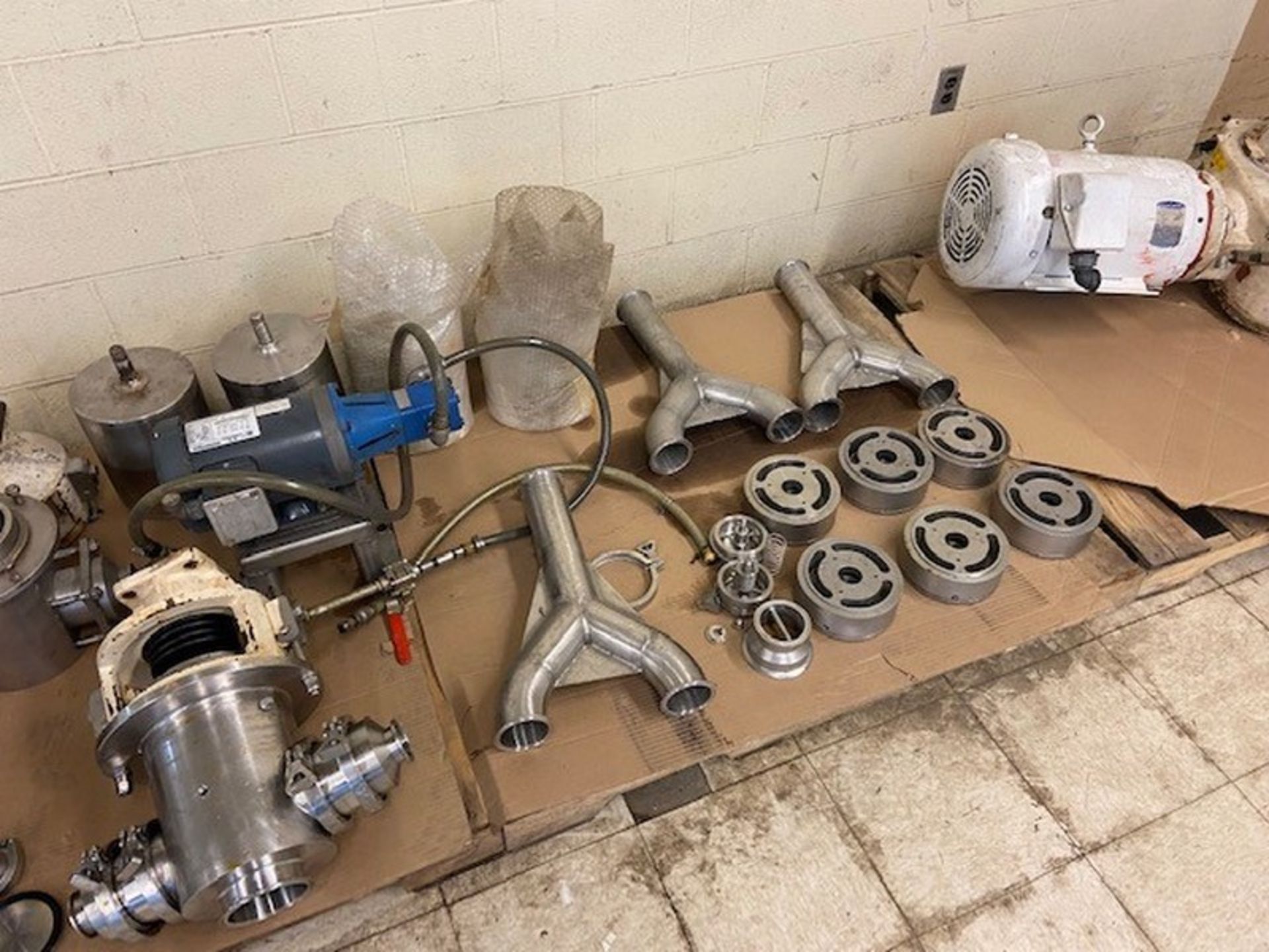 Braun & Lubbe Metering Pump System,S/N 294202, with (3) Pallets of Associated Parts, Including 15 hp - Bild 6 aus 7