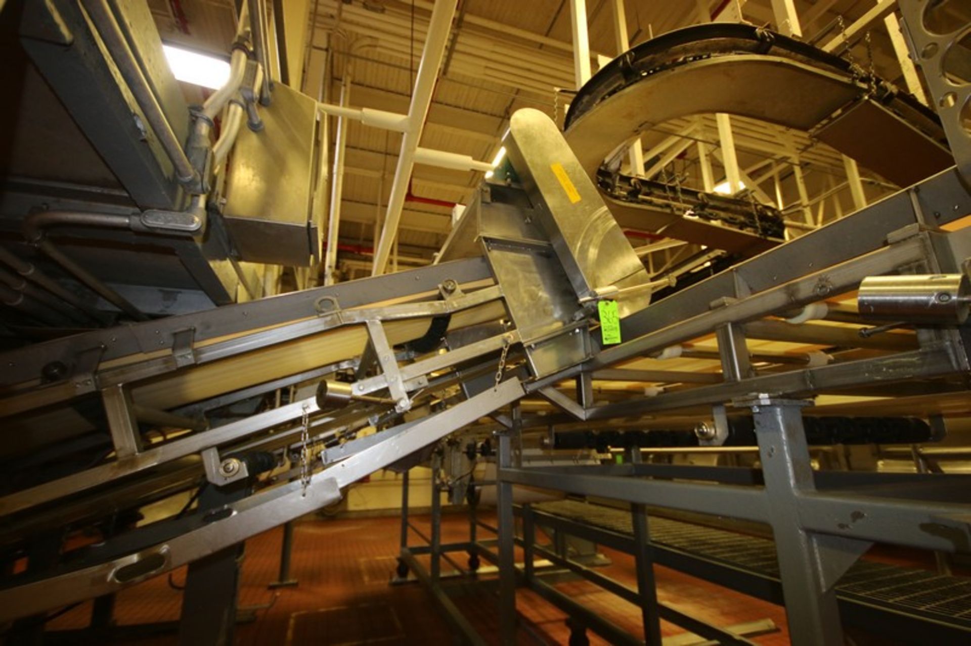 Incline Conveyor Section,Overall Length: Aprox. 20' L, Overall Height (Peak to Floor): Aprox. 92" H, - Image 2 of 7