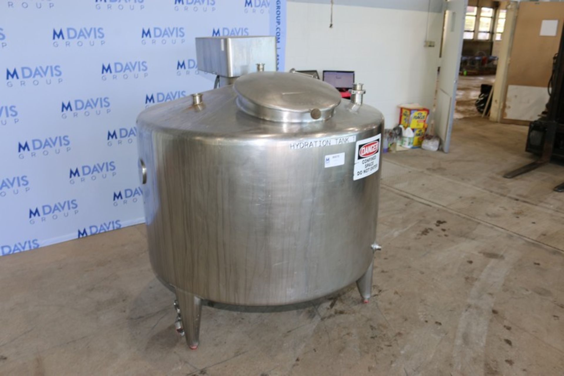 Aprox. 150 Gal. Insulated S/S Vertical Tank, with S/S Vertical Agitation, Internal Tank Dims.: - Image 2 of 8