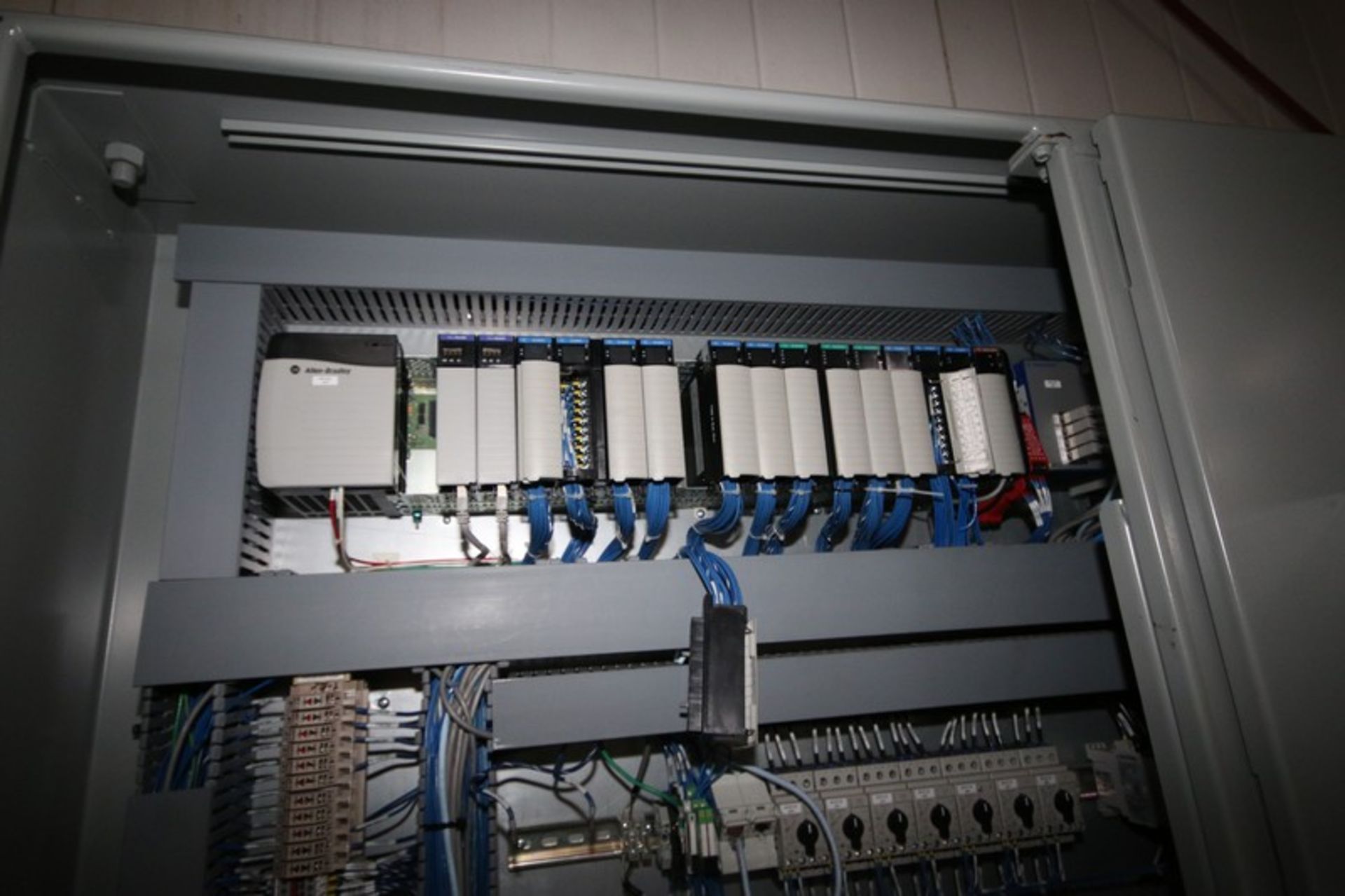 Double Door Control Cabinet, with Allen-Bradley 17-Slot PLC, with (7) Allen-Bradley PowerFlex - Image 2 of 5