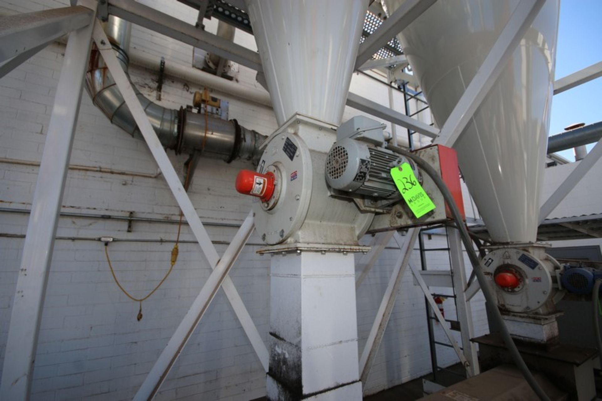 2018 Kice Vertical Cyclone, with Bottom Rotary AirLock, with Twin City 10 hp Blower (NOTE: Cyclone - Image 3 of 8
