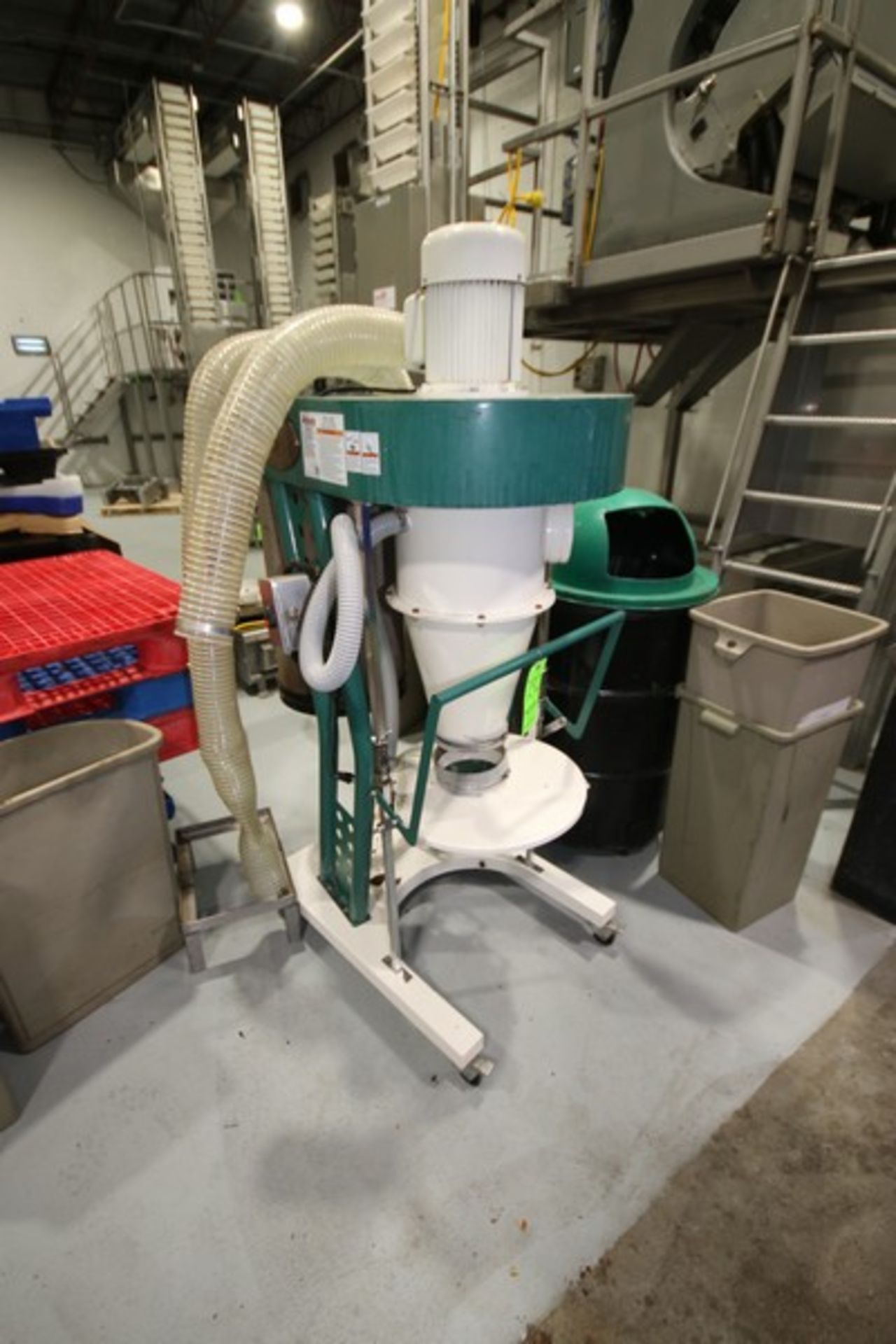 Grizzly Cyclone Dust Collector, M/N G0860, S/N F1191317, with 1.5 hp Motor, Mounted on Portable