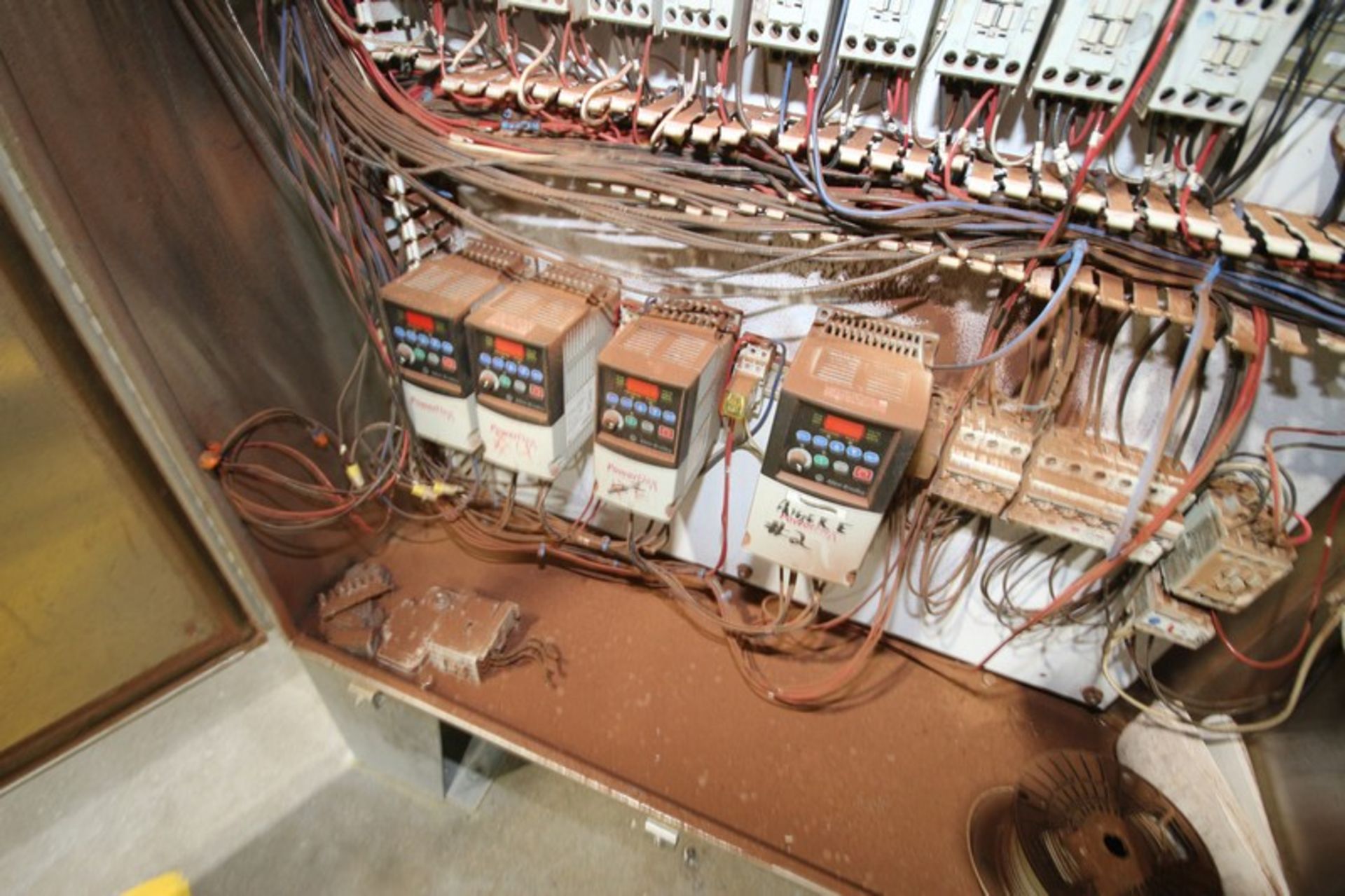 S/S Control Panel, with (4) Allen-Bradley PowerFlex 4 VFDs, with Other Present Components (LOCATED - Image 4 of 4