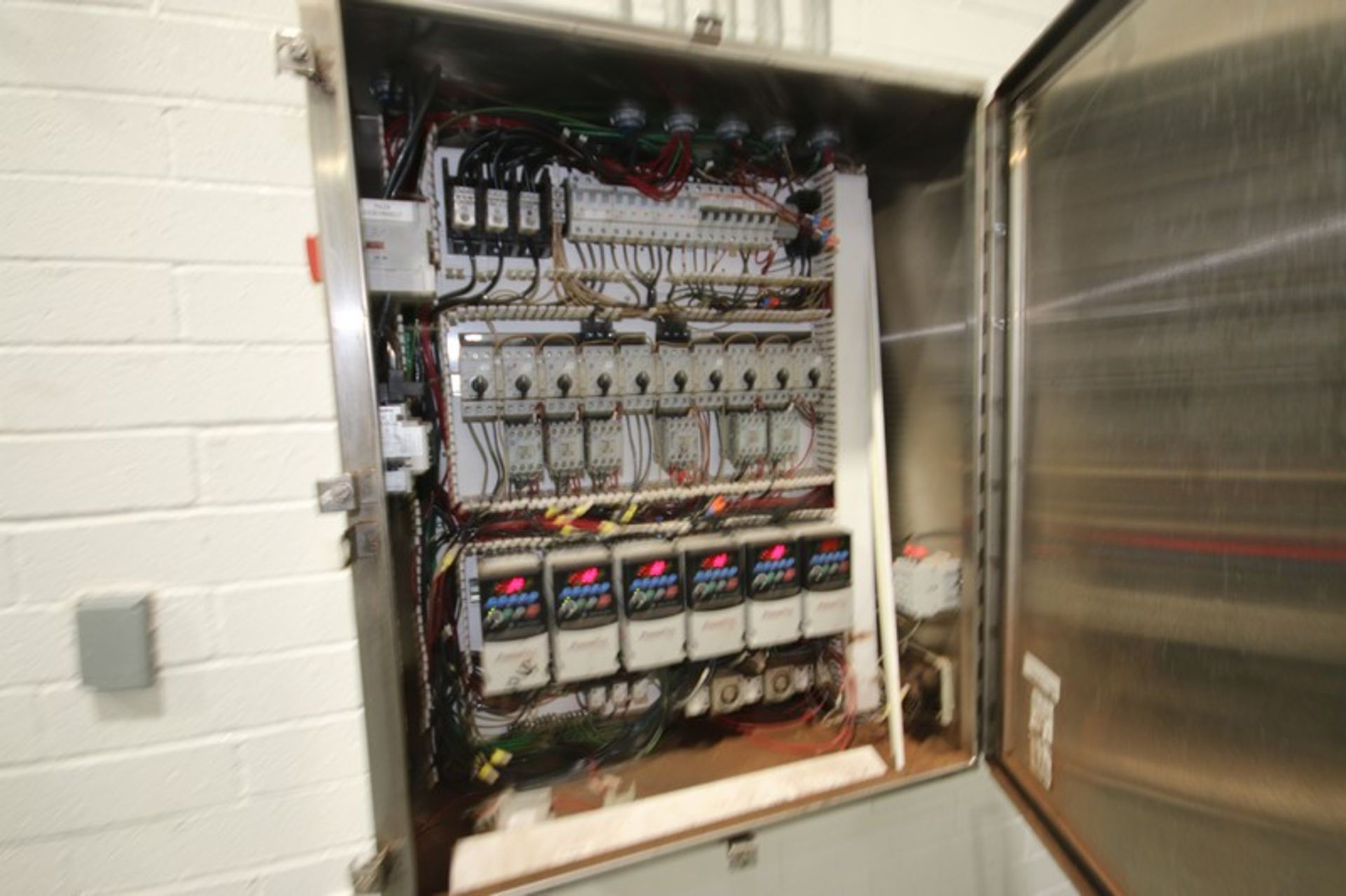 S/S Control Panel, with (6) Allen-Bradley PowerFlex 4 VFDs, with Wall Mounted Unit (LOCATED IN - Image 2 of 3