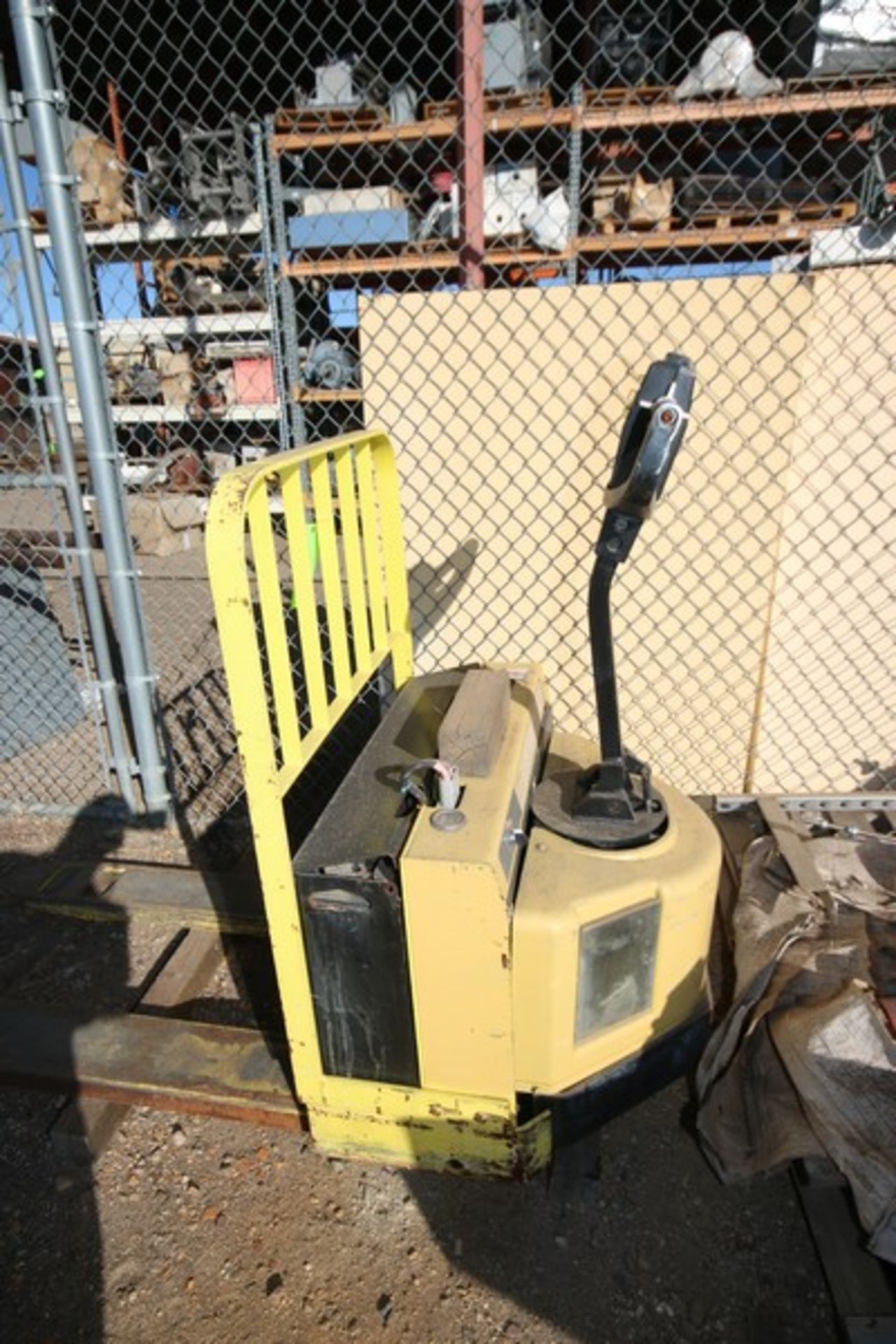 Hyster Electric Pallet Jack (LOCATED IN SAHUARITA, AZ) (RIGGING, LOADING, & SITE MANAGEMENT FEE: $ - Image 3 of 3