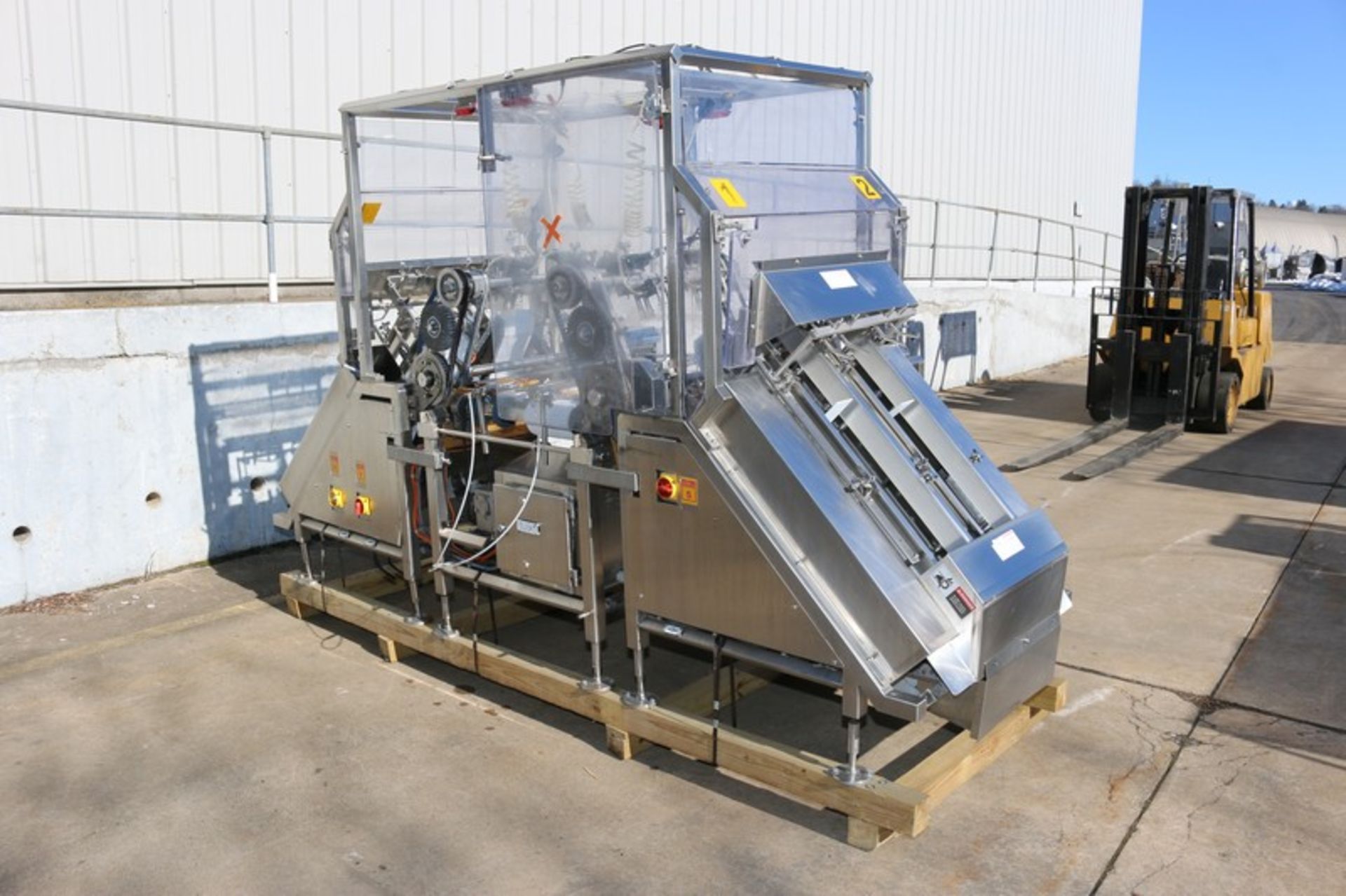 Raque S/S Tray Dispenser,2-Lanes of Aprox. 8" W Outfeed Conveyor, with 4-Head Pick N' Place Vacuum - Image 4 of 11