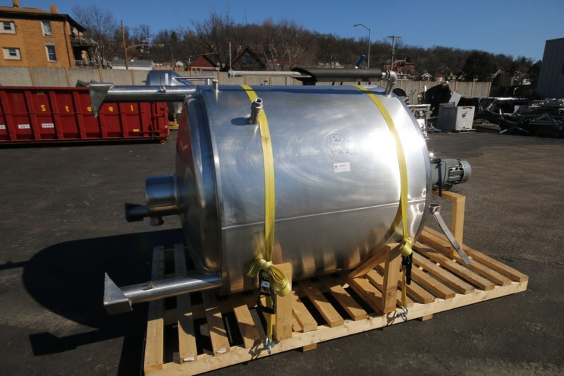 Aprox. 600 Gallon Dome Top Jacketed S/S Mix Tank with Lightnin' 3.5 hp/1765 rpm Vertical Drive Motor - Image 7 of 8