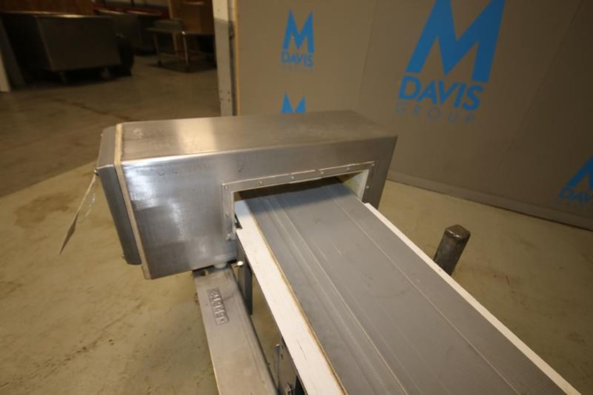 Lock / Metalchek 9 S/S Metal Detector System,with 14" W x 3.25" H Opening, Mounted on 65" L x 34" - Image 2 of 2