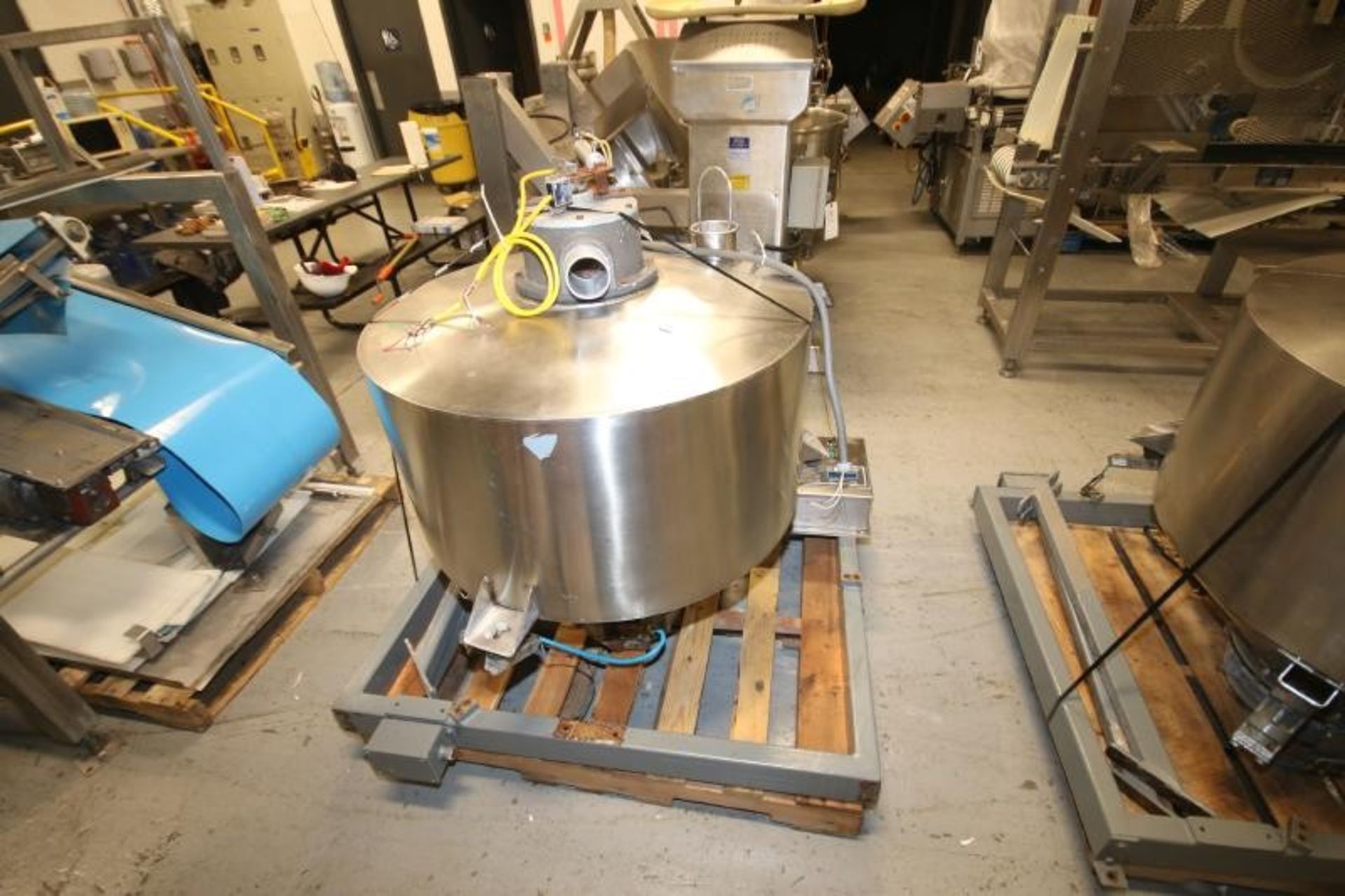 36" W x 32" H Cone Bottom S/S Powder Hopper, with Load Cells, Pneumatic Top & Bottom Valve with - Image 2 of 3