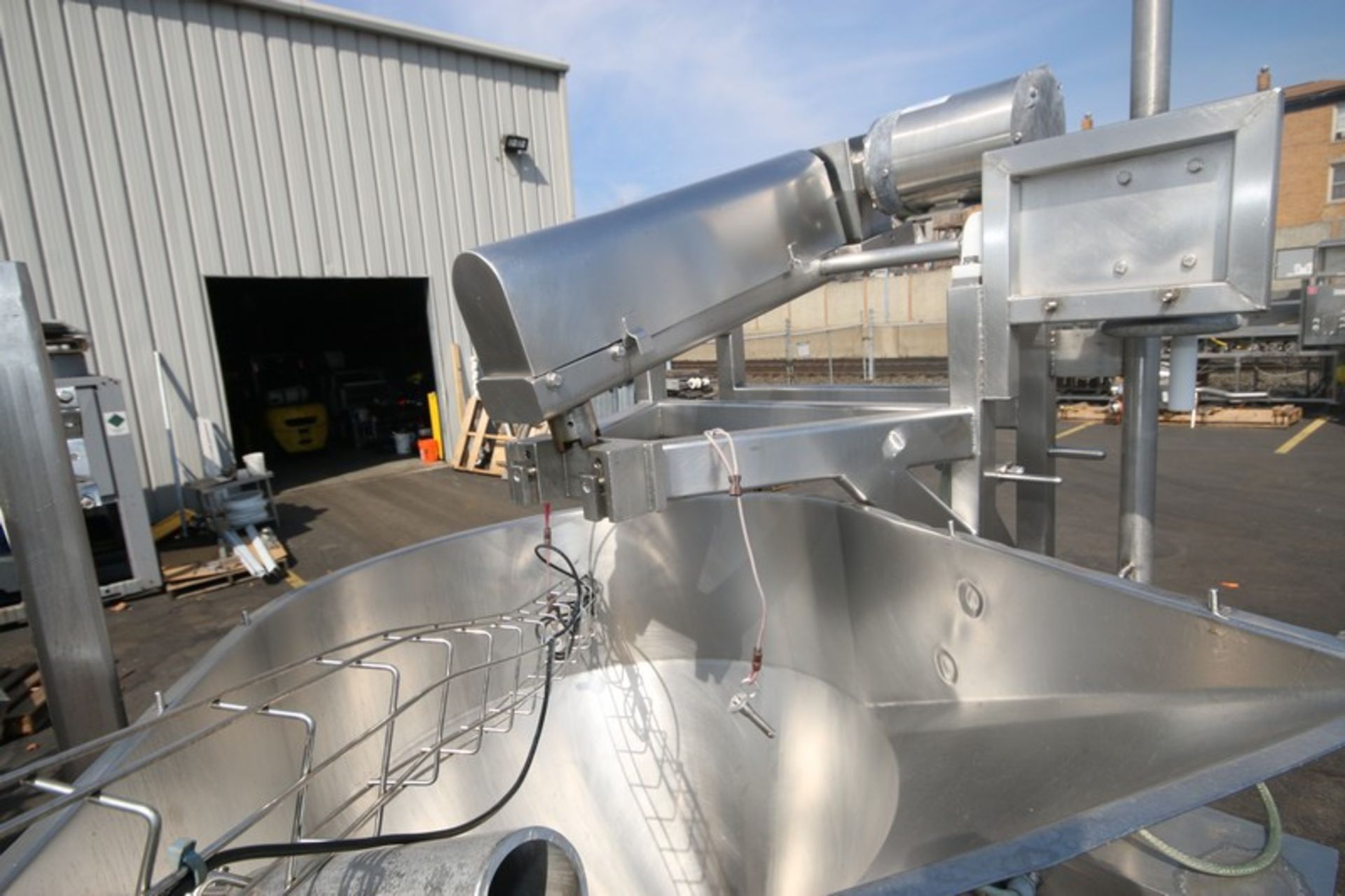 Raque S/S 4-Piston Filler,M/N PF2.5-4, S/N 1000164, with Hopper, 460 Volts, 3 Phase, Mounted on - Image 7 of 9